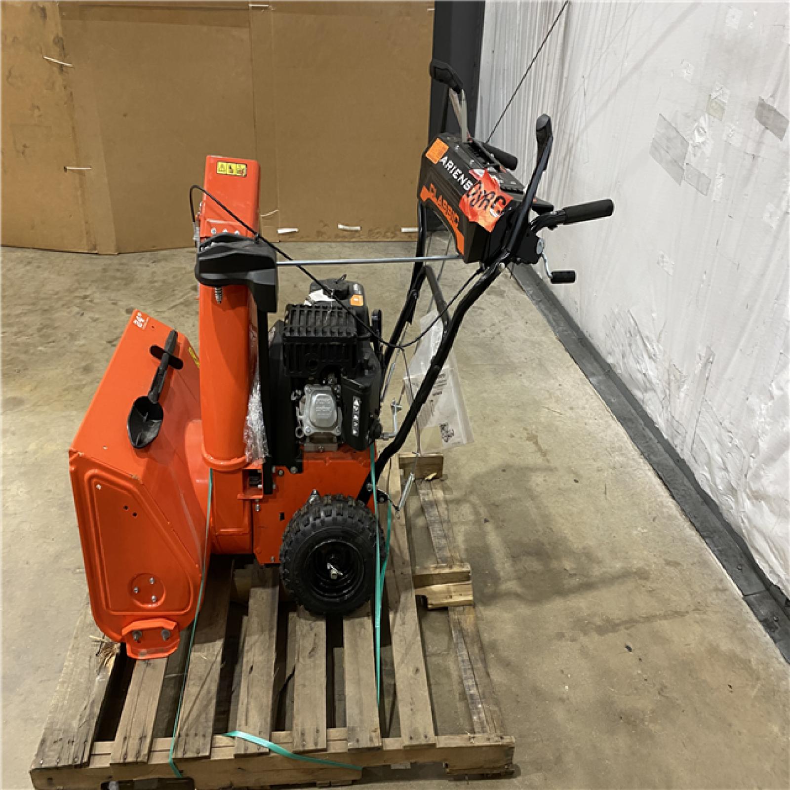 Houston Location AS IS - Ariens 24in Snow Blower