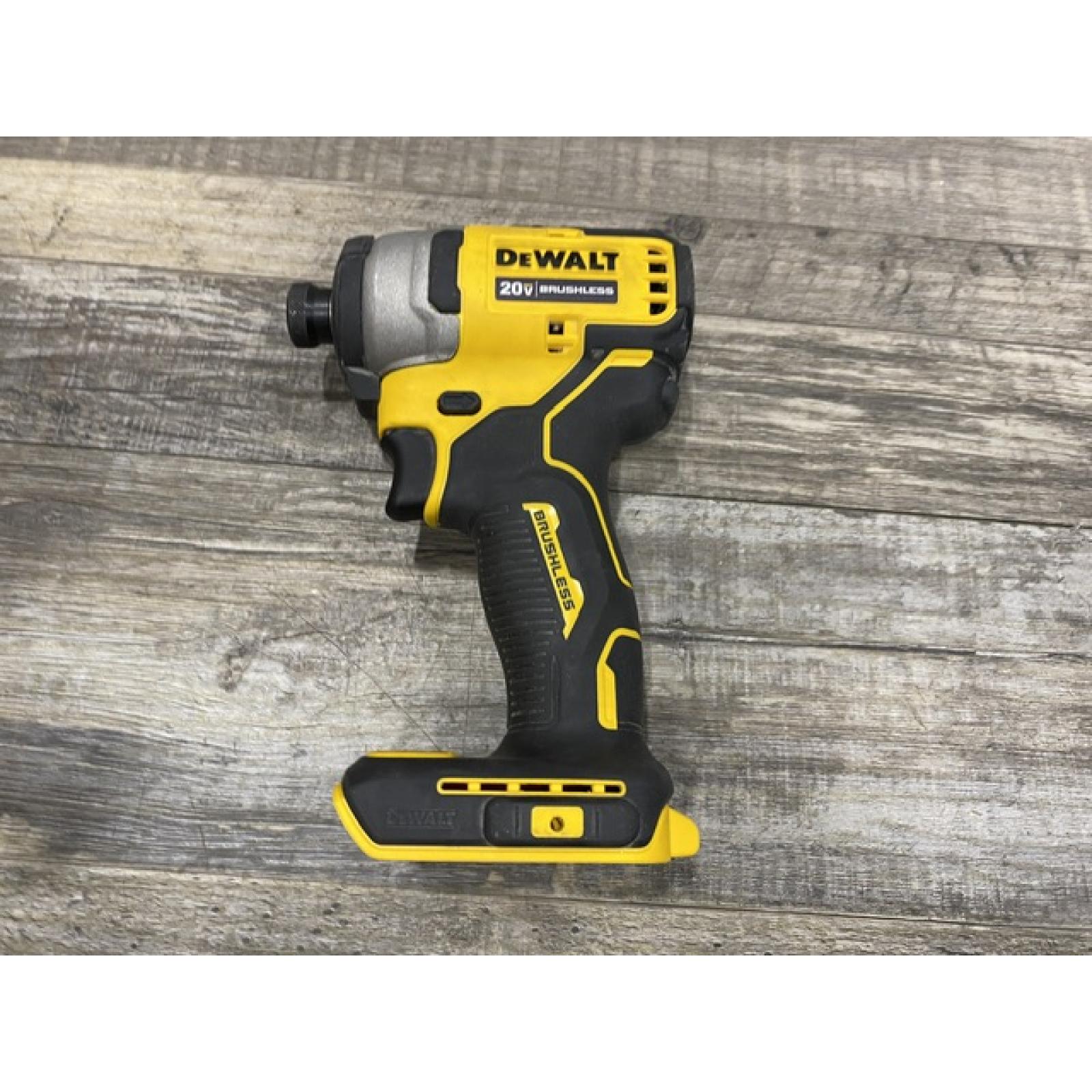 AS-IS DEWALT Atomic 20V Max Lithium-Ion Brushless Cordless Compact 1/4 in. Impact Driver Kit