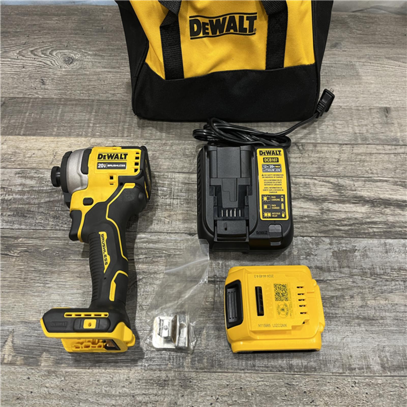 AS-IS DEWALT Atomic 20V Max Lithium-Ion Brushless Cordless Compact 1/4 in. Impact Driver Kit