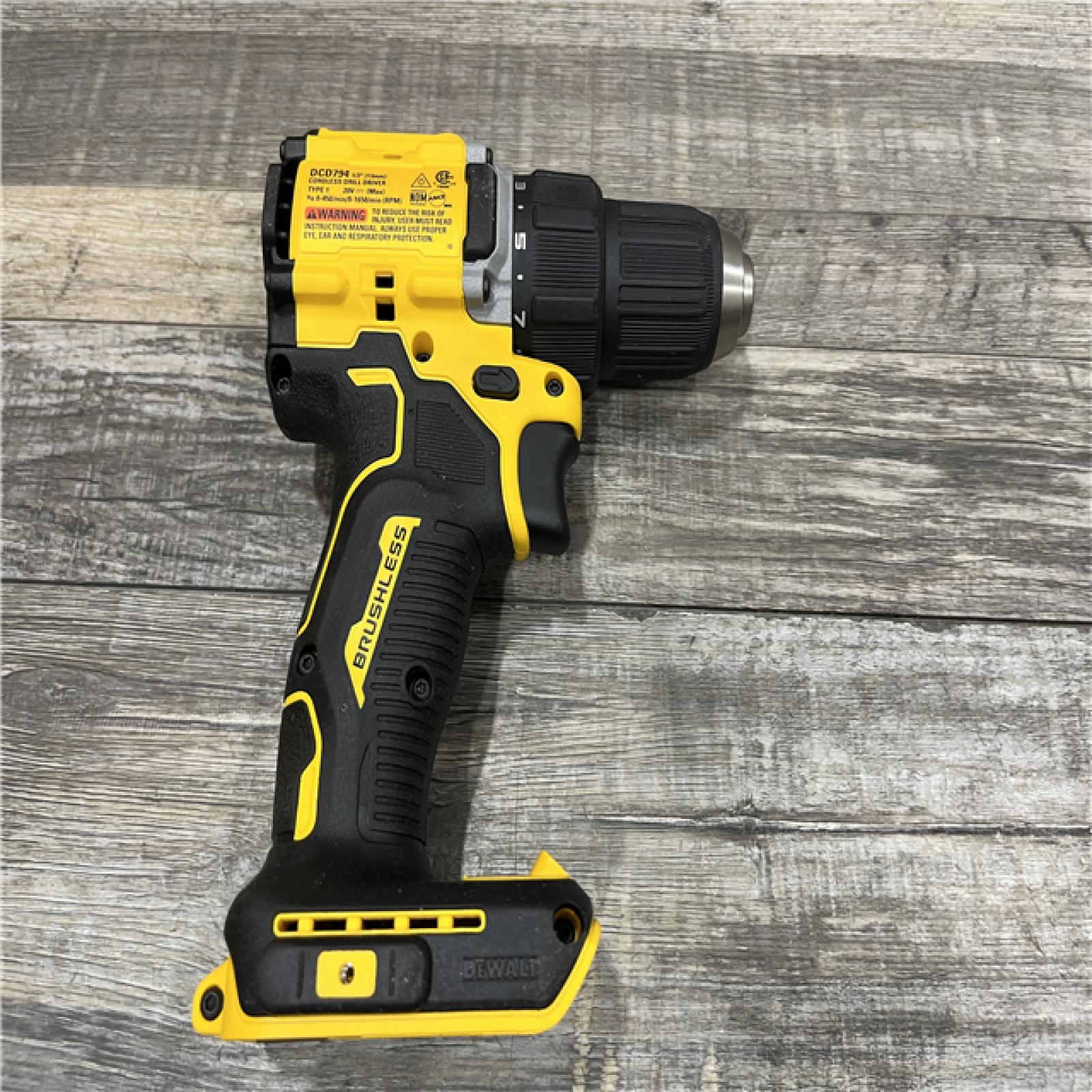 AS-IS DEWALT Atomic 20V Lithium-Ion Cordless Compact 1/2 in. Drill/Driver Kit