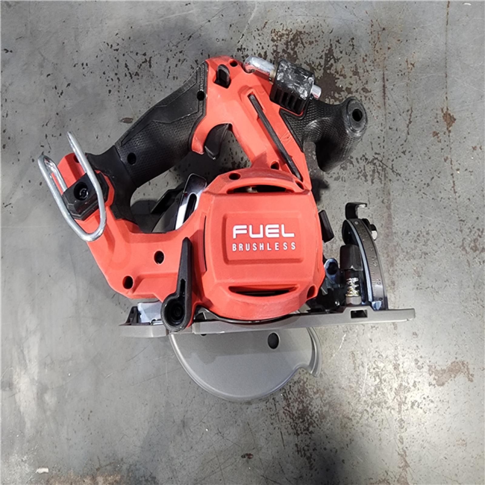 HOUSTON LOCATION - AS-IS Milwaukee 2 Tool Combo Kit W/ (2) Battery & Charger