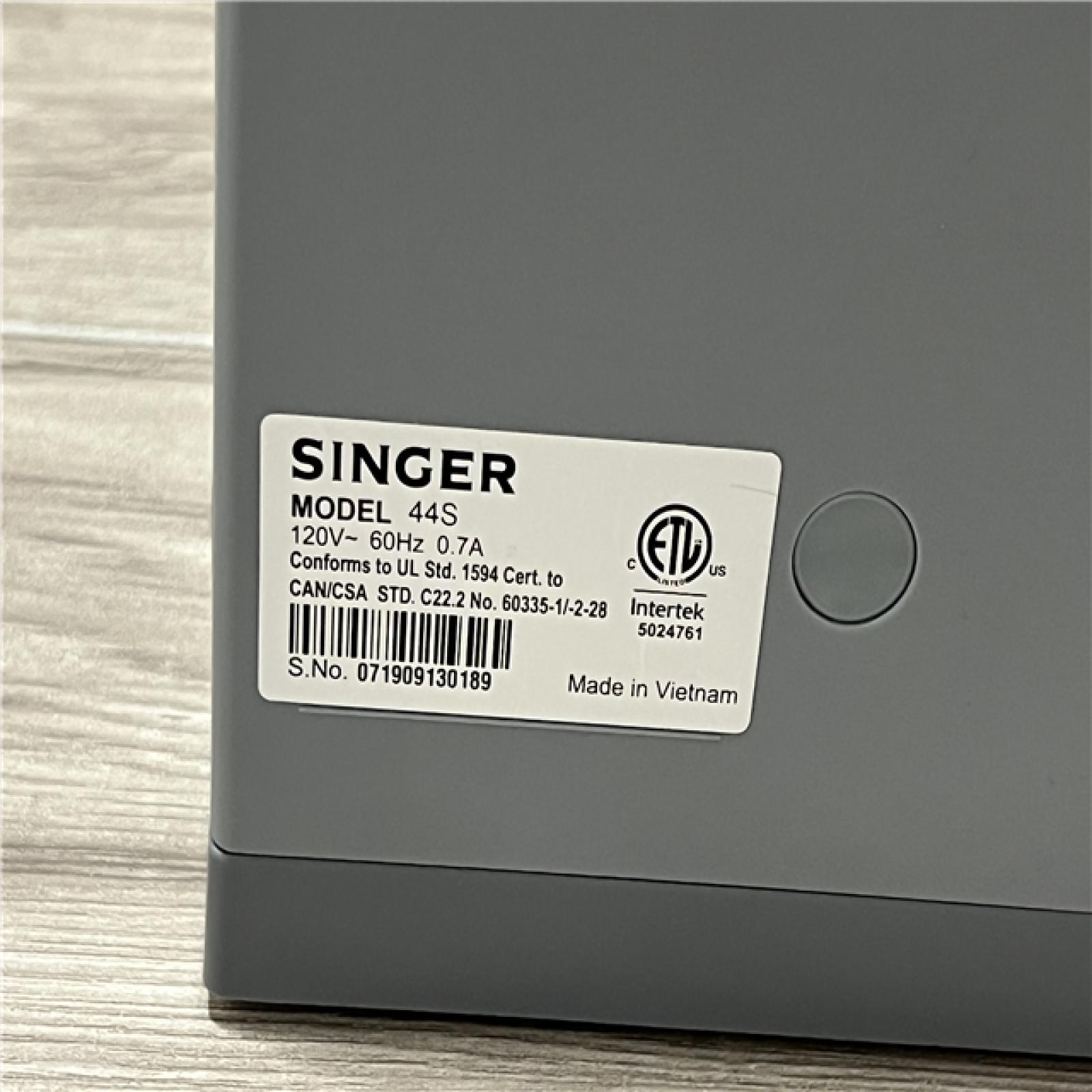 AS-IS SINGER Heavy Duty 44S Sewing Machine