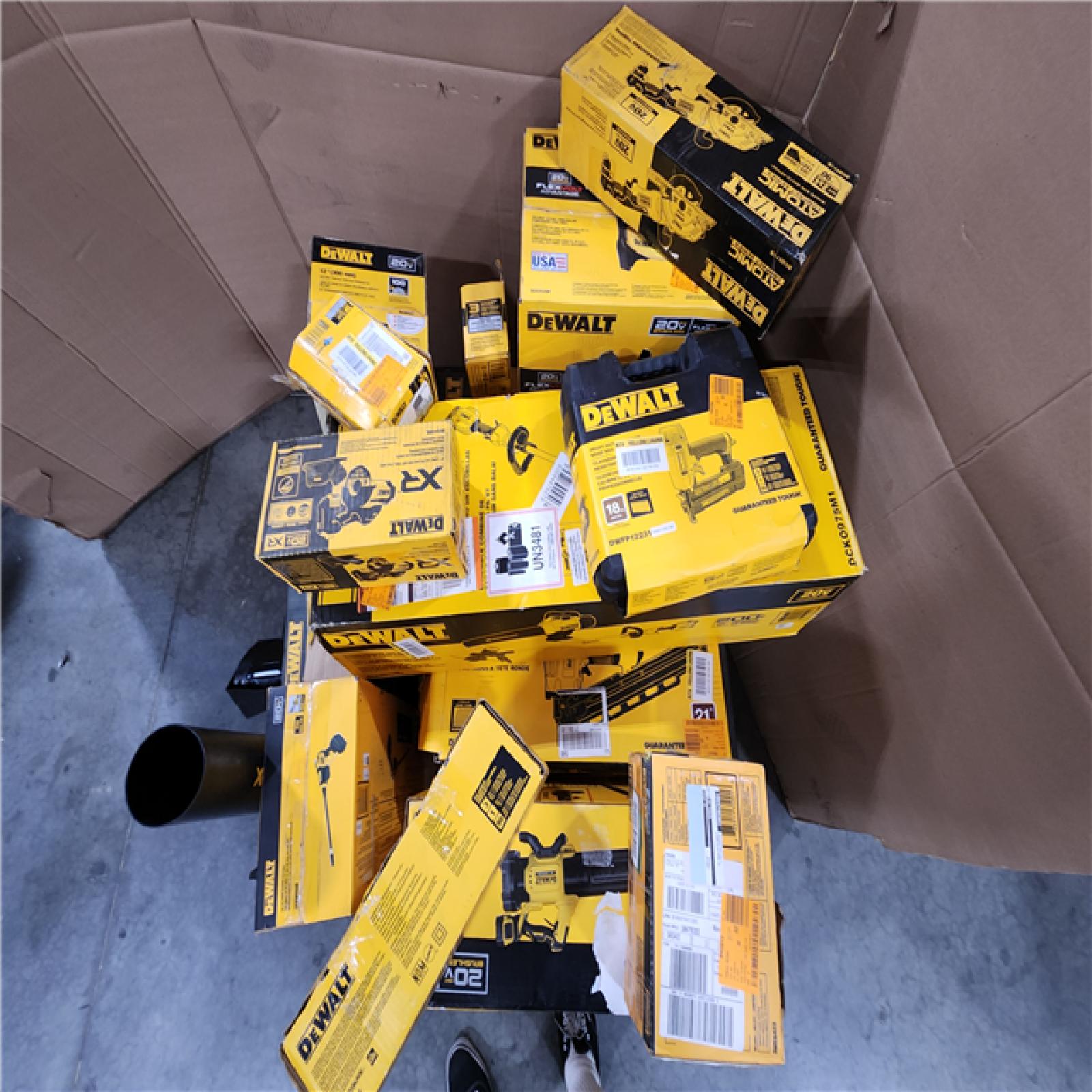 PHOENIX AS-IS TOOL PALLET