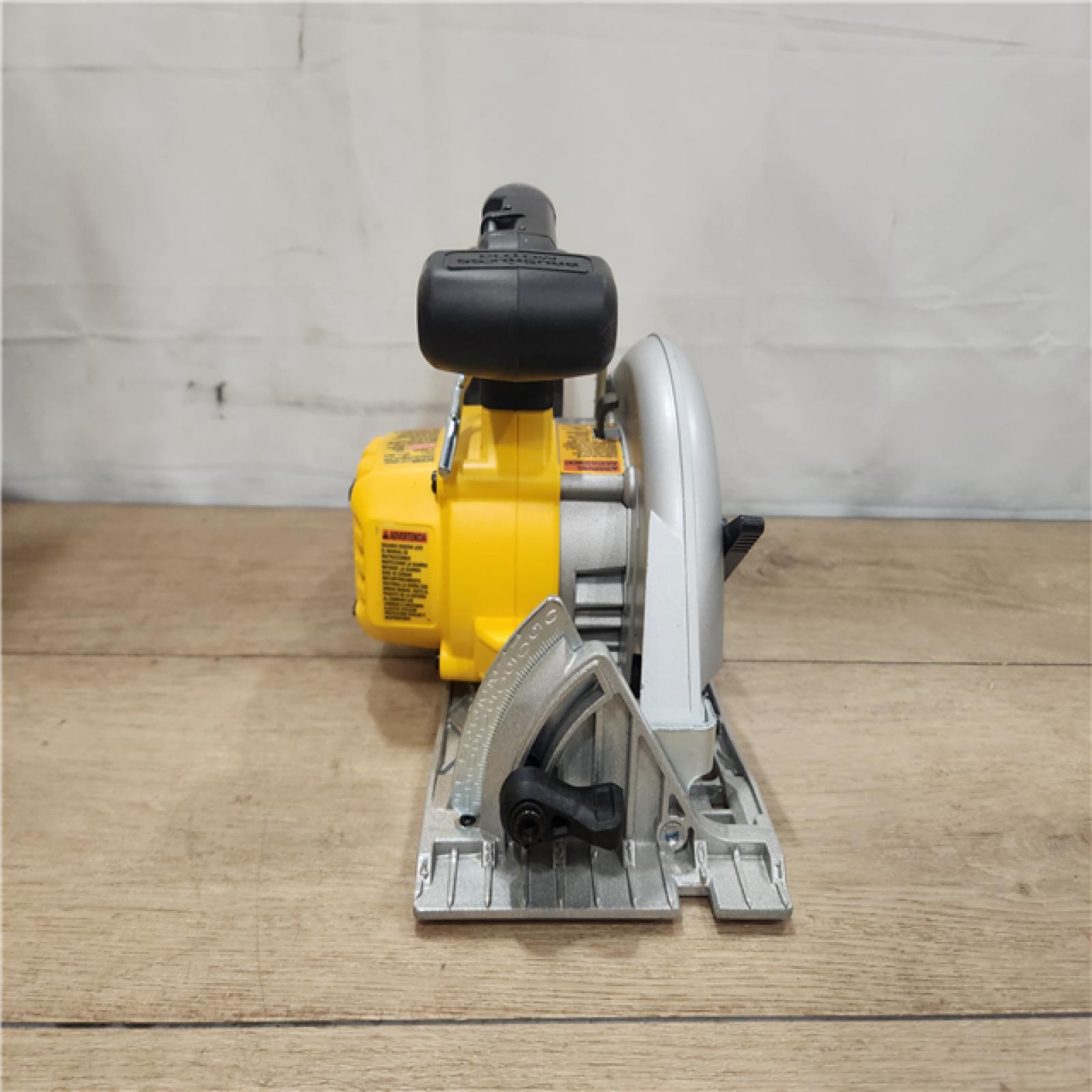 AS-IS- DeWALT DCS565B 20V Max Brushless 6.5   Cordless Circular Saw