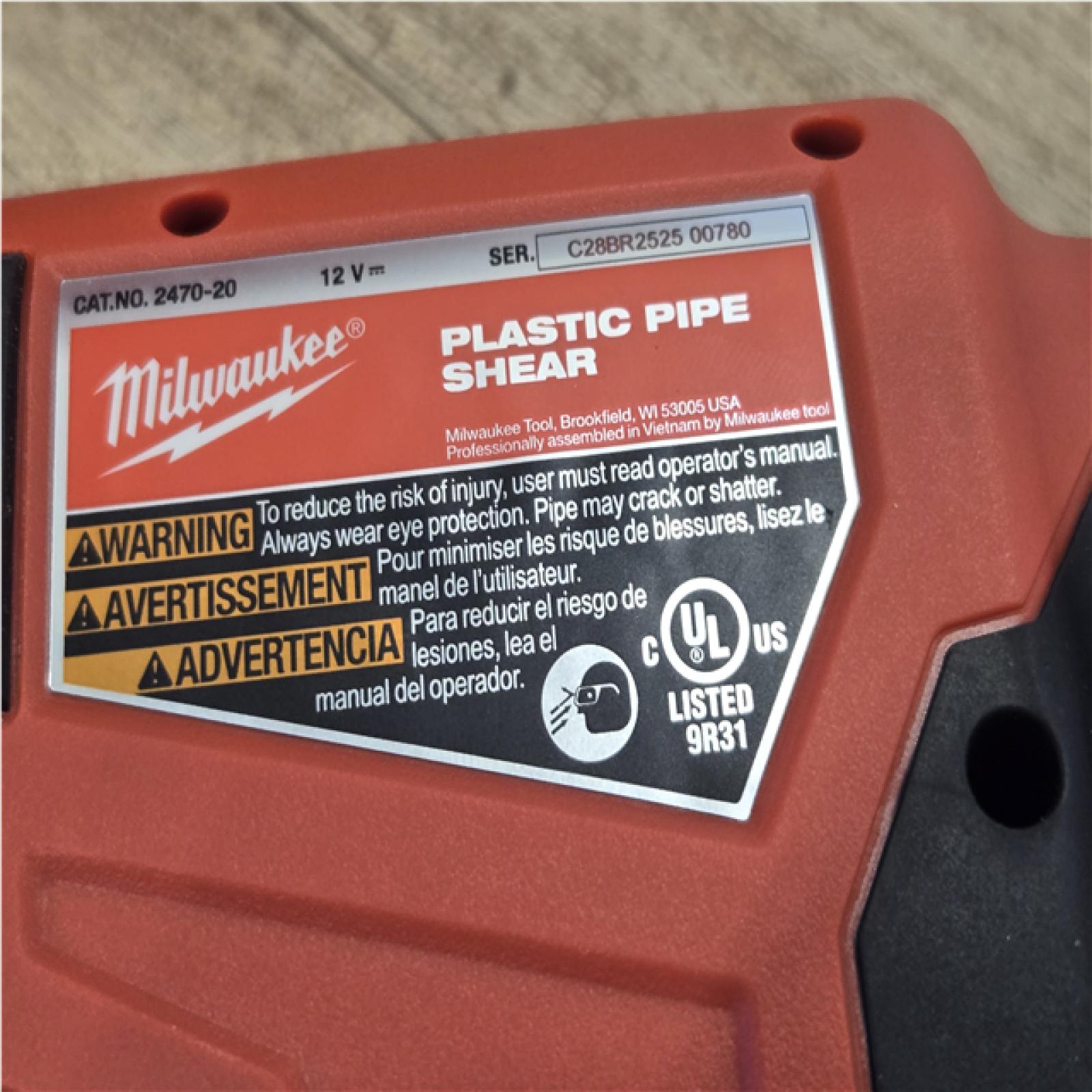 AS-IS Milwaukee 12V Lithium-Ion Cordless PVC Pipe Shear (Tool-Only)