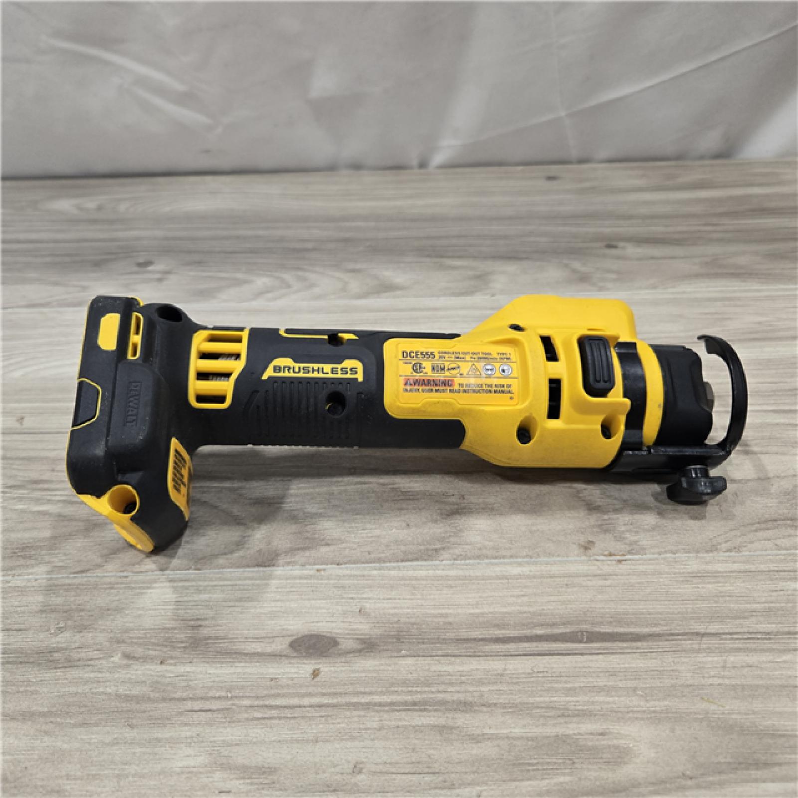 AS-IS DEWALT 20V MAX Cordless Cut-Out Tool (Tool-Only)
