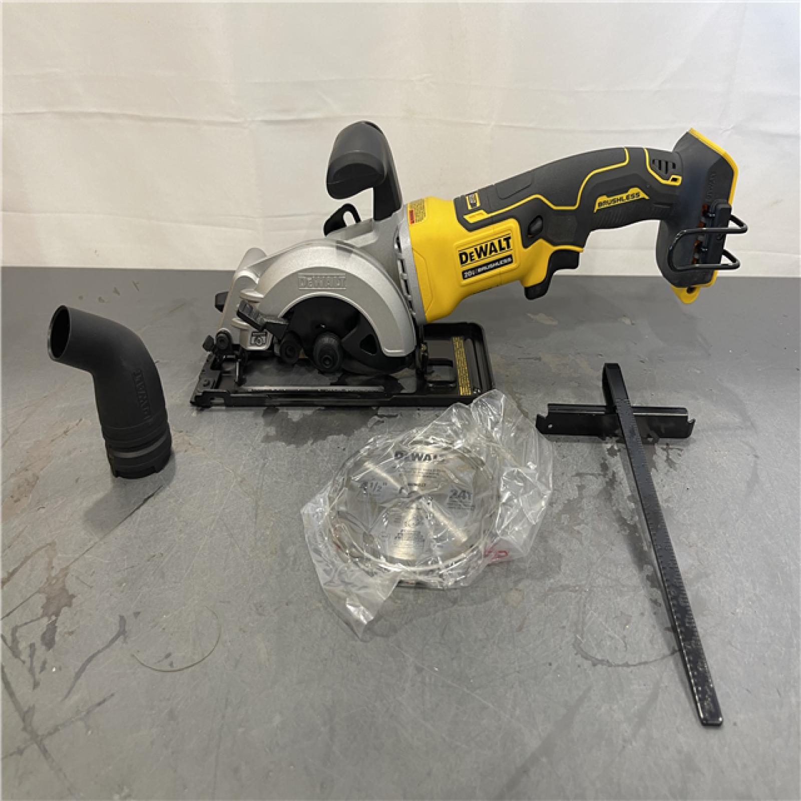AS-IS - DEWALT ATOMIC 20V MAX Cordless Brushless 4-1/2 in. Circular Saw