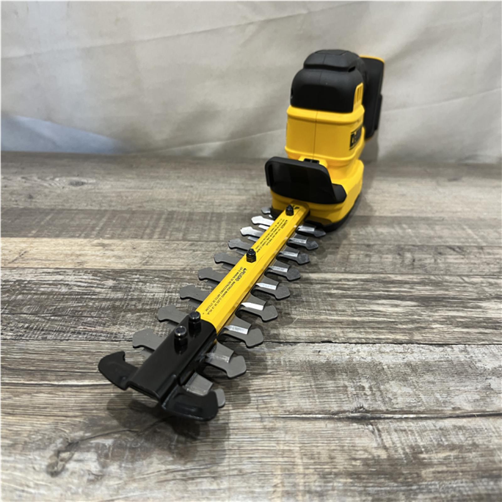 AS-IS DEWALT 20V 8 in. Compact Cordless Hedge Trimmer (Tool-Only)