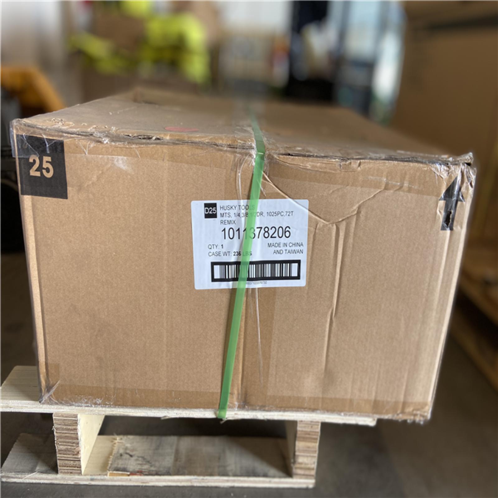 DALLAS LOCATION - Husky 1/4 in.  3/8 in. and 1/2 in. Drive Master Mechanics Tool Set with Impact Sockets (1025-Piece)