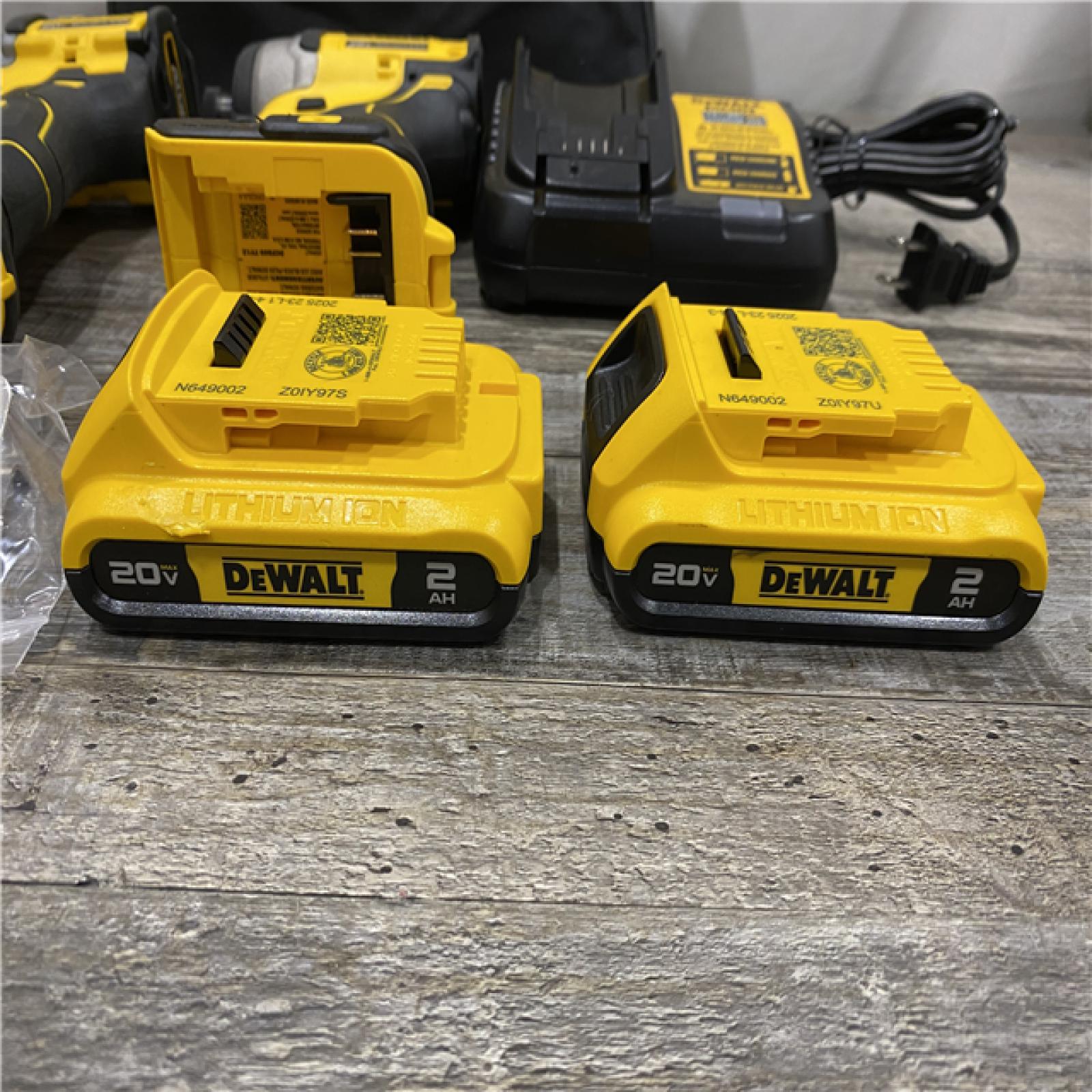 AS-IS DEWALT ATOMIC 20-Volt MAX Lithium-Ion Cordless (2-Tool) Combo Kit