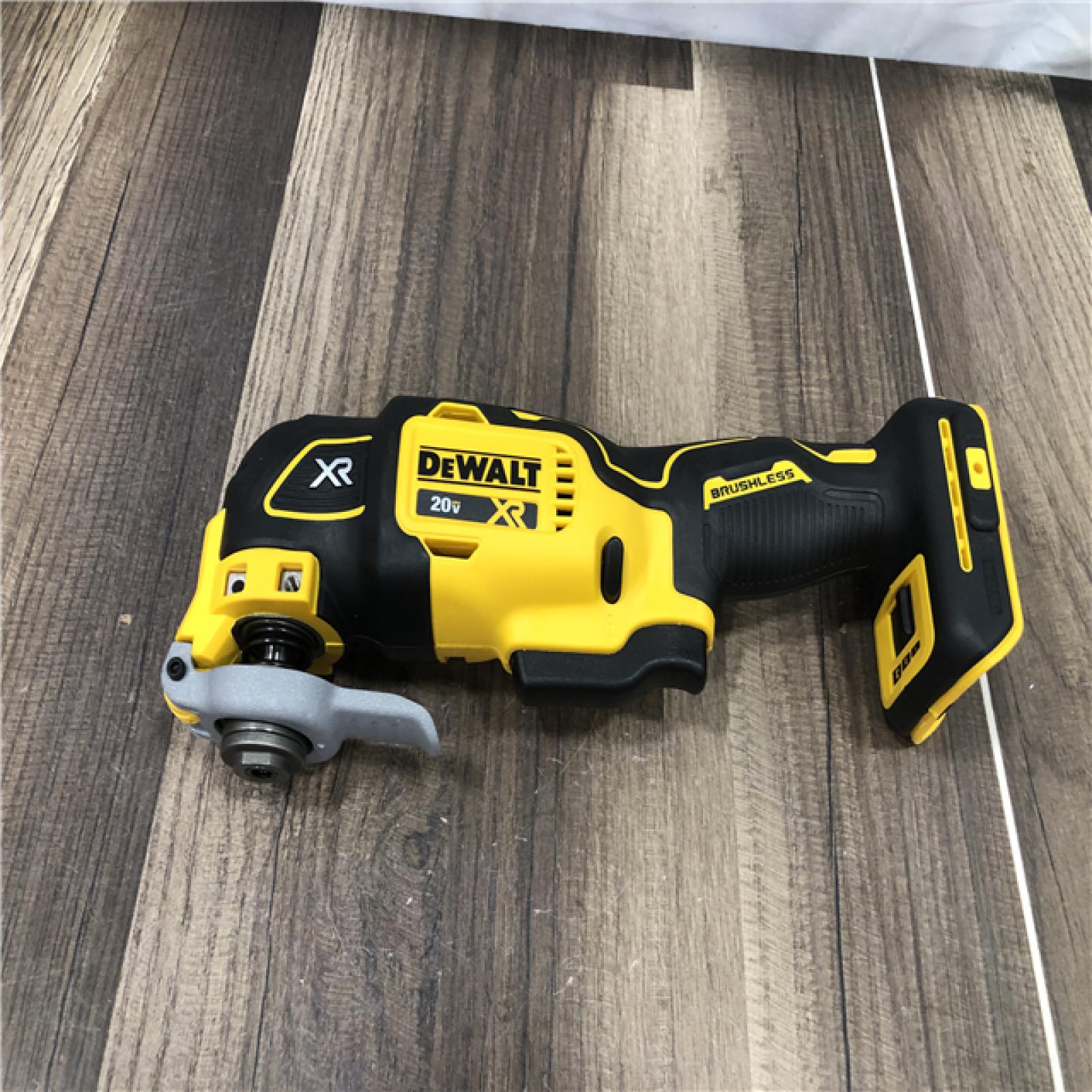 AS-IS DEWALT 20V MAX XR Cordless Brushless 3-Speed Oscillating Multi Tool (Tool Only)