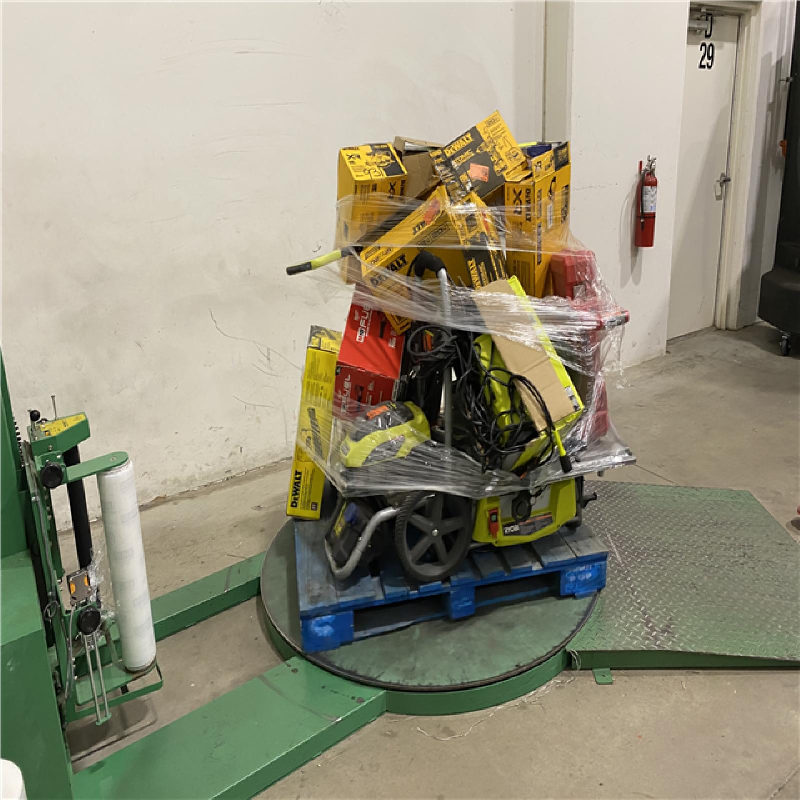 Dallas Location - As-Is Tool Pallet