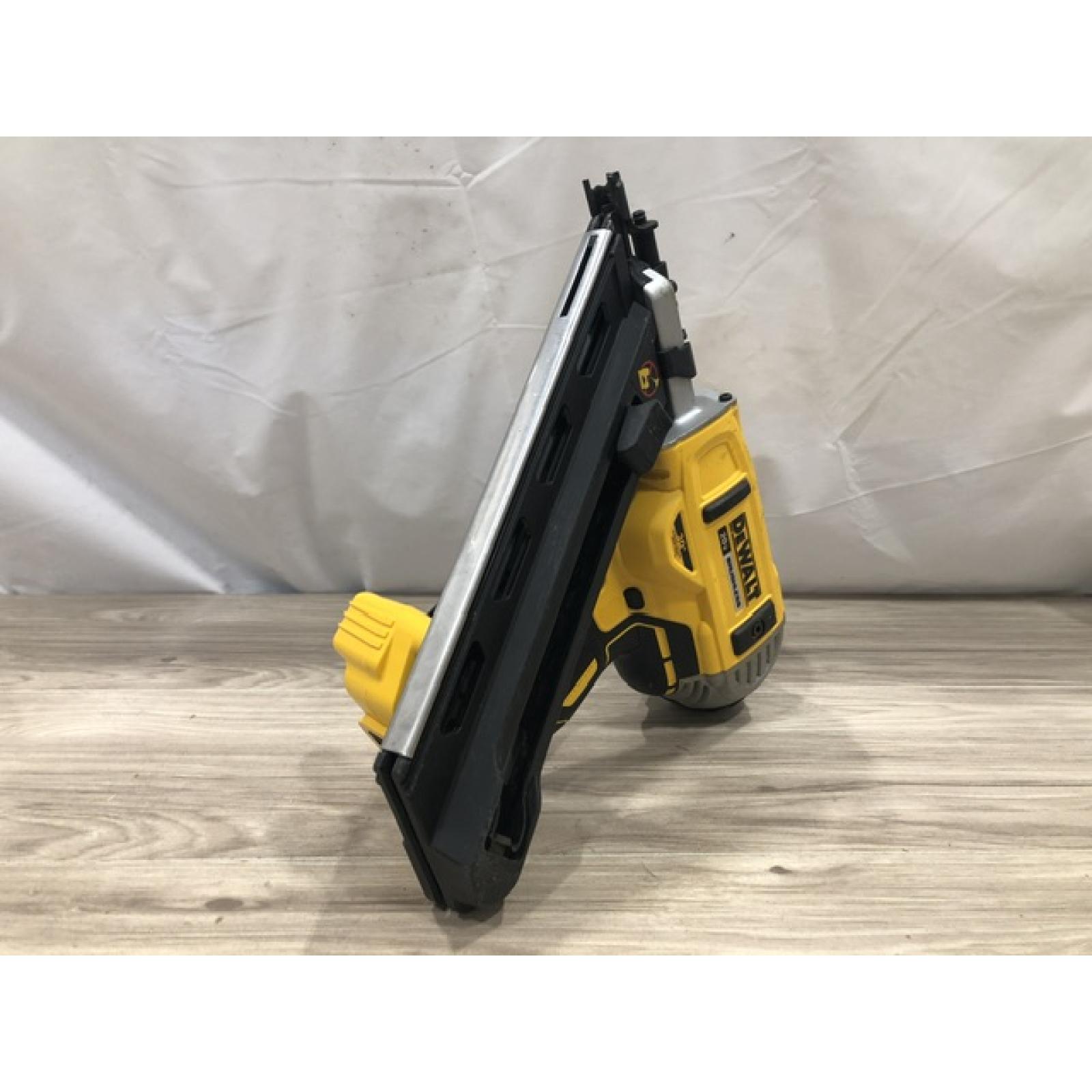 AS-IS DEWALT DCN692B 20V MAX Li-Ion Framing Nailer (Bare Tool) New