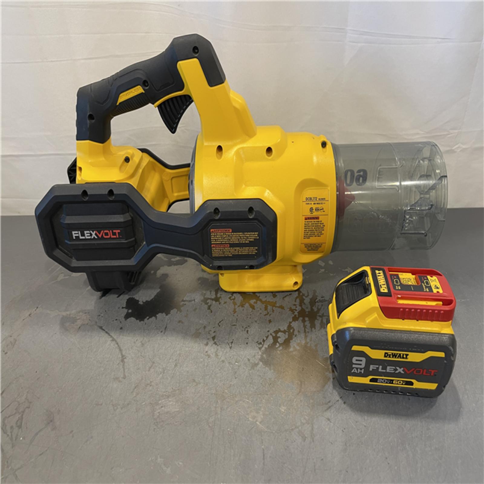 AS-IS - DEWALT FLEXVOLT 60V MAX Brushless Cordless Handheld Leaf Blower Kit