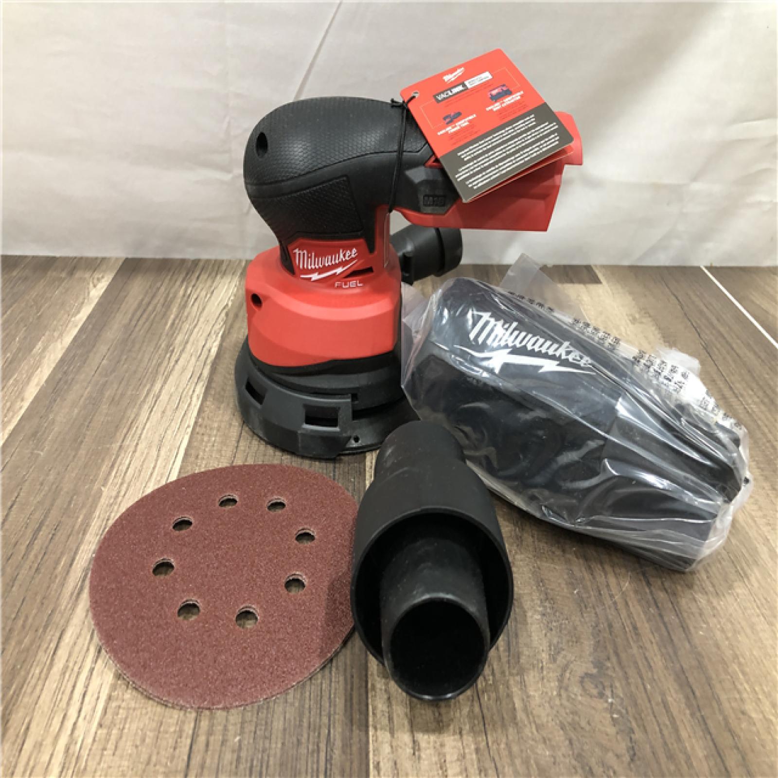 AS-IS Milwaukee 18V Lithium-Ion Brushless Cordless FUEL 5 in. Random Orbit Sander (Tool-Only)