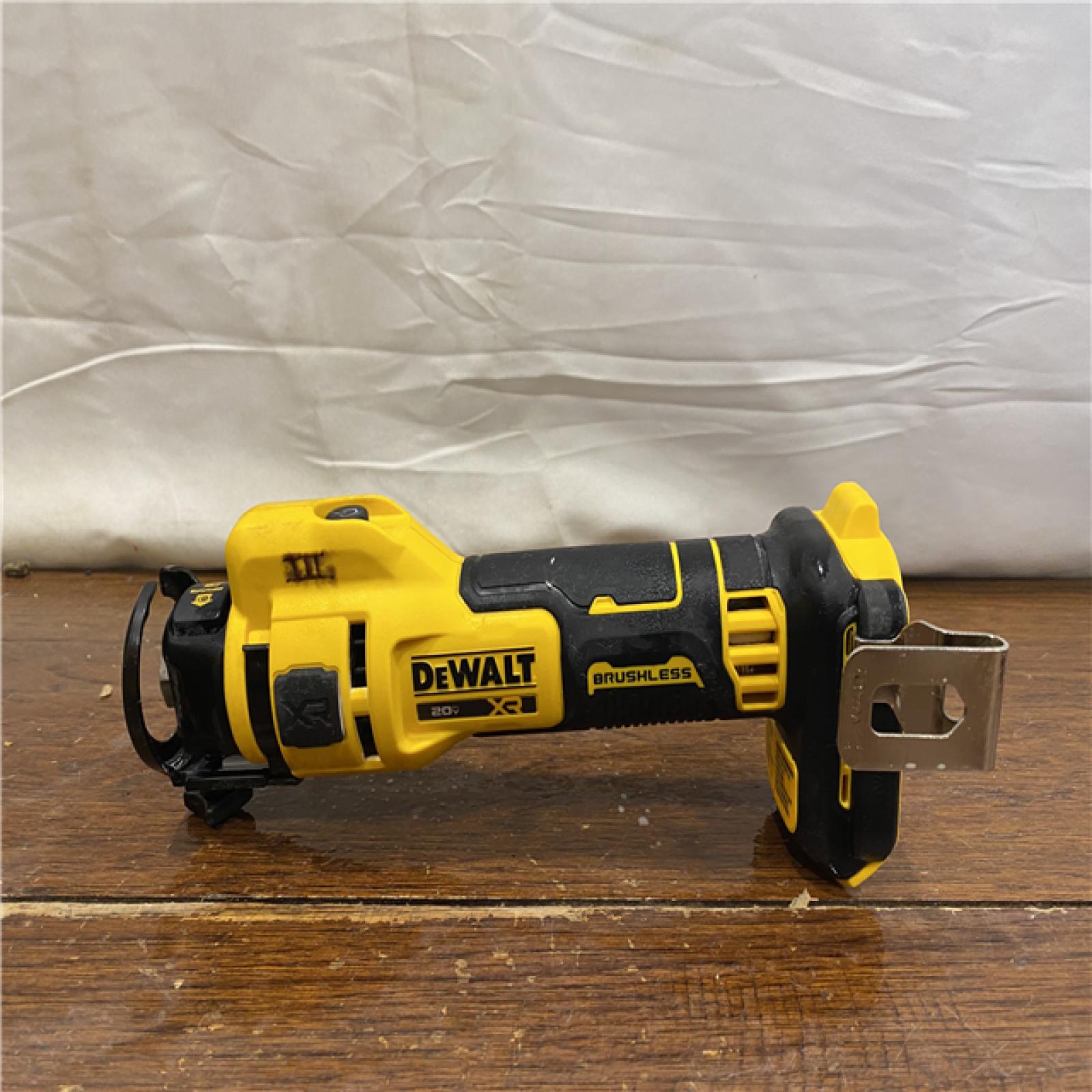 AS-IS DEWALT 20V MAX Cordless Cut Out Tool