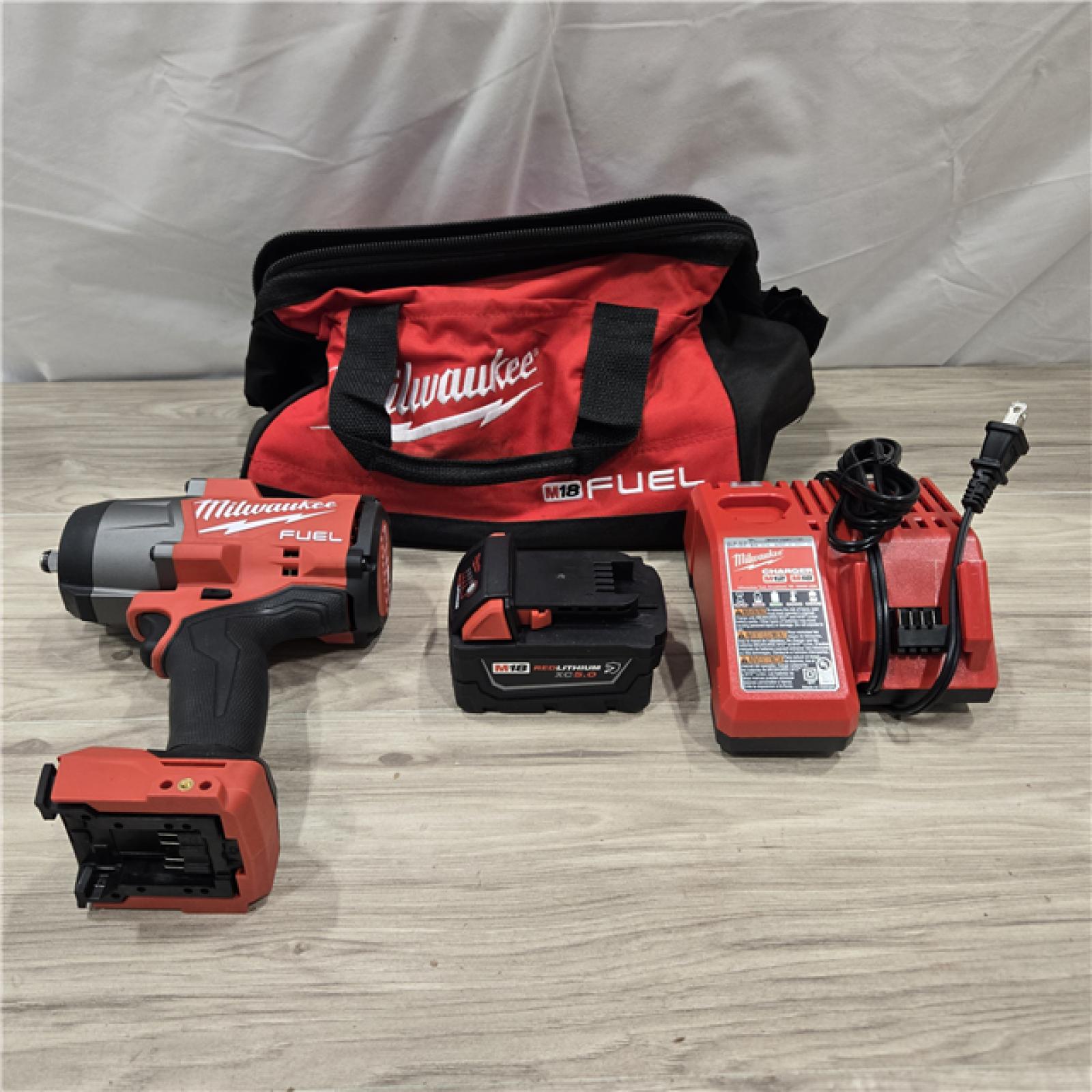 AS-IS Milwaukee M18 1/2 in. Cordless Brushless High Torque Impact Wrench Kit