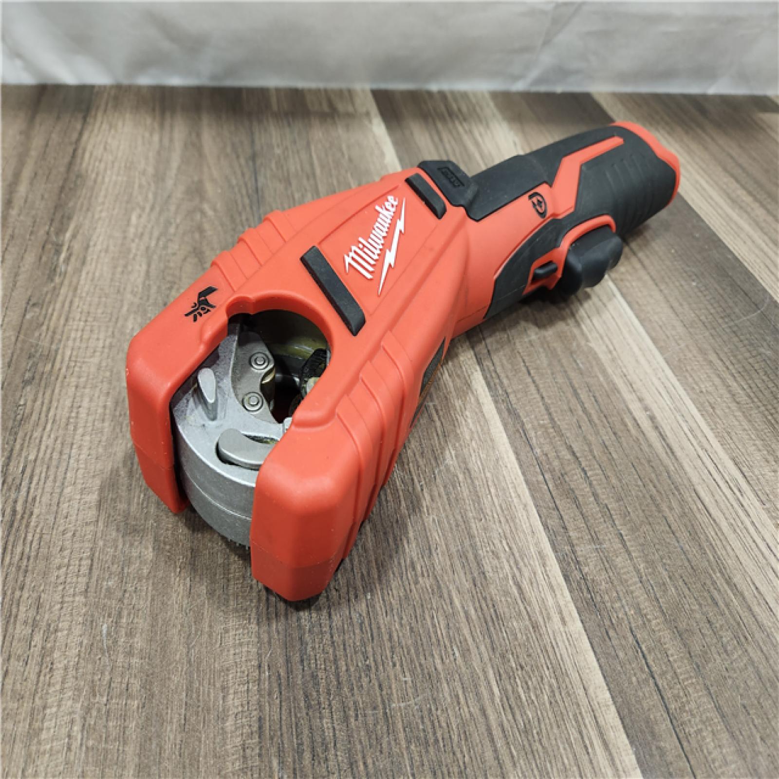 AS-IS- Milwaukee M12 12V Lithium-Ion Cordless Copper Tubing Cutter (Tool-Only)