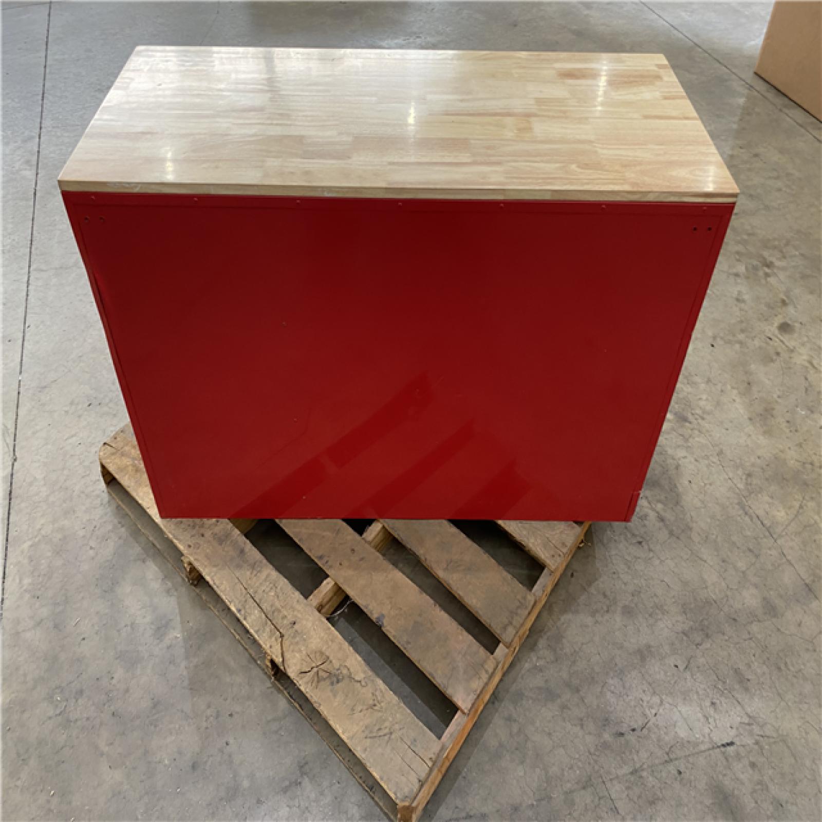 Houston Location AS IS - Husky Work Bench