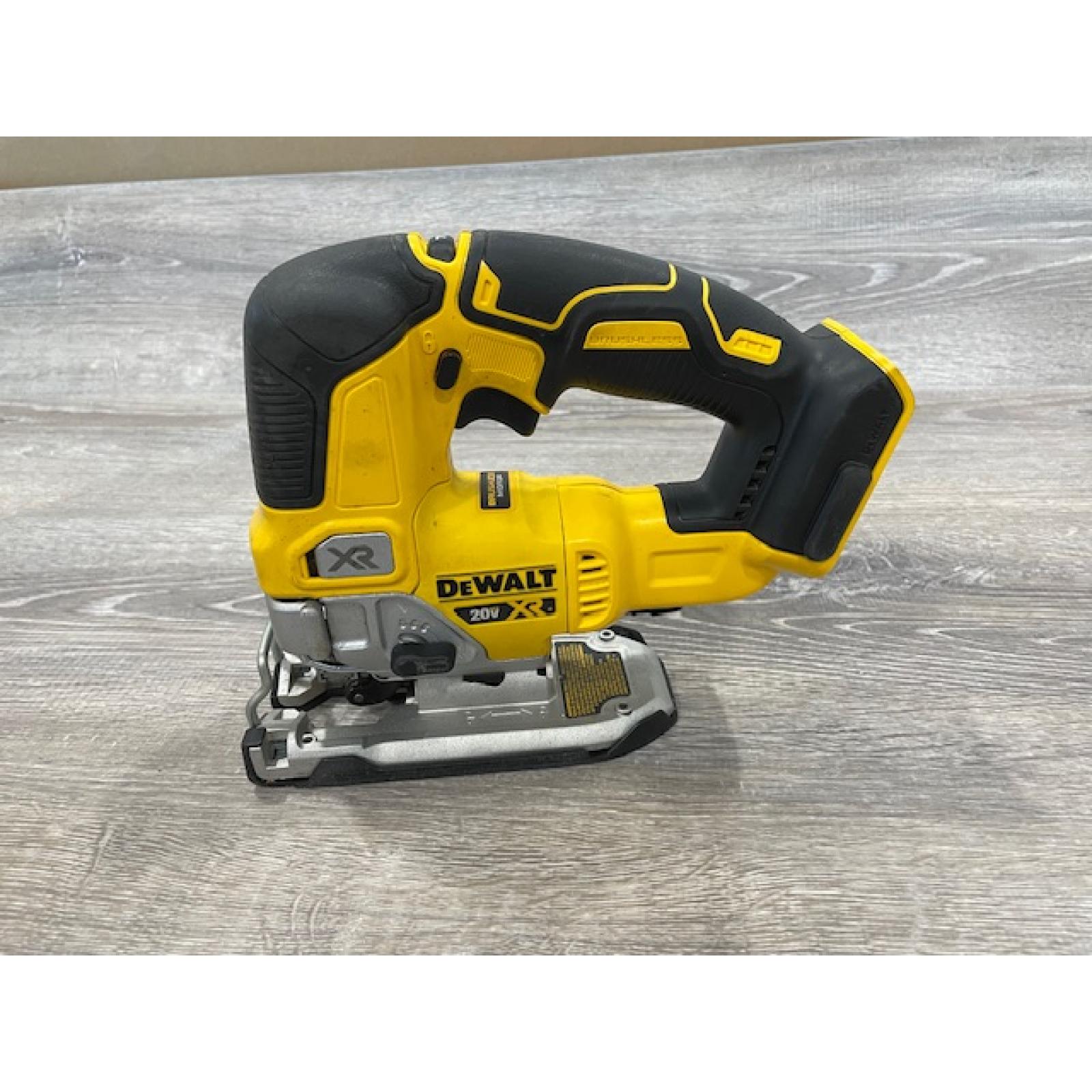 AS-IS DEWALT 20V MAX XR Cordless Brushless Jigsaw (Tool Only)