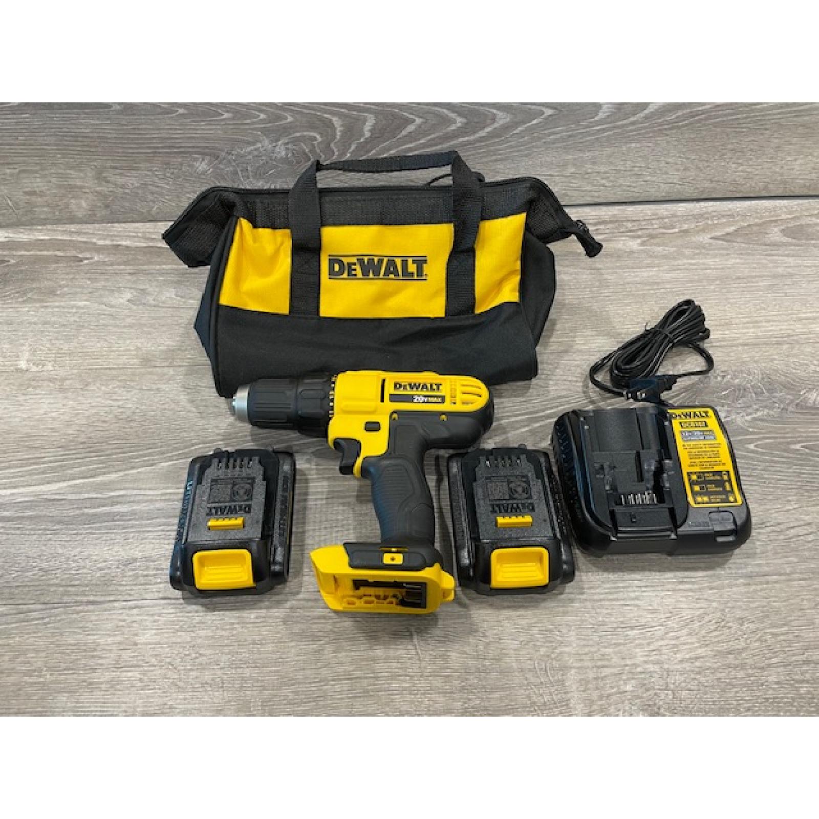 AS-IS DEWALT 20V MAX Cordless 1/2 in. Drill/Driver Kit