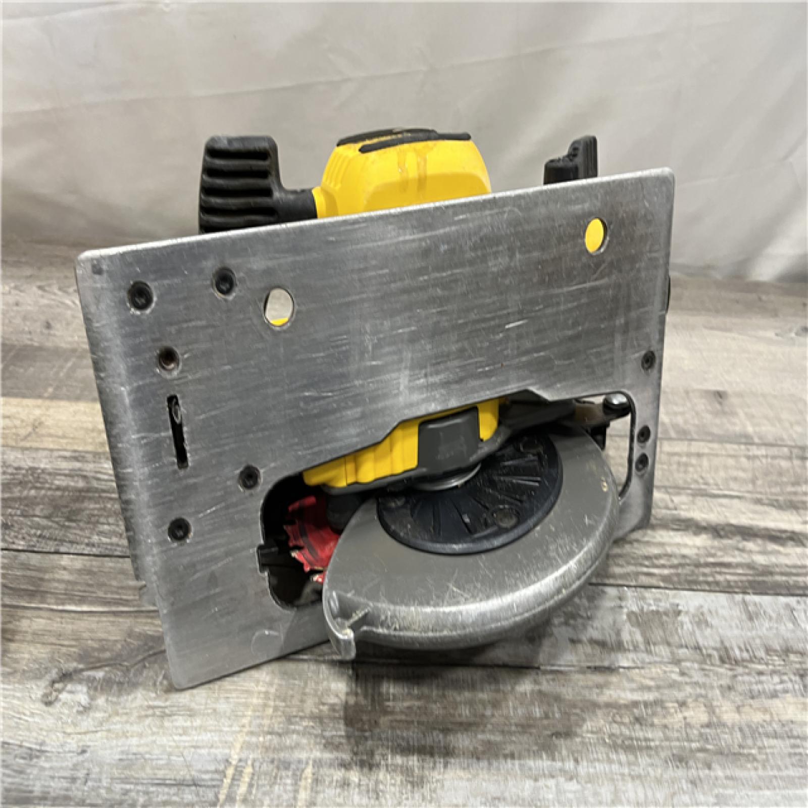 AS-IS DEWALT FLEXVOLT 60V MAX Cordless Brushless 7-1/4 in. Circular Saw with Brake (Tool Only)