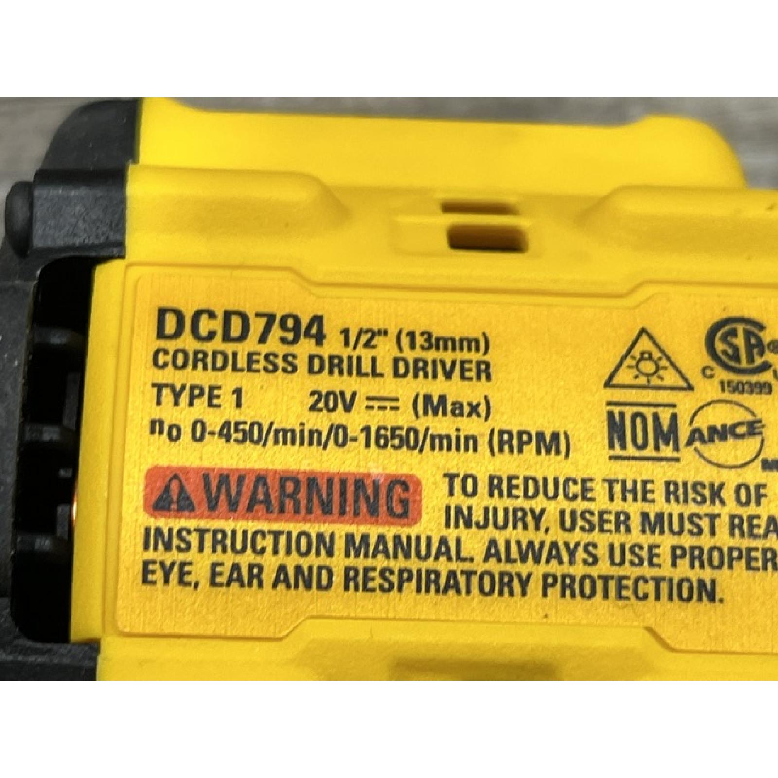 AS-IS DEWALT Atomic 20V Lithium-Ion Cordless Compact 1/2 in. Drill/Driver Kit