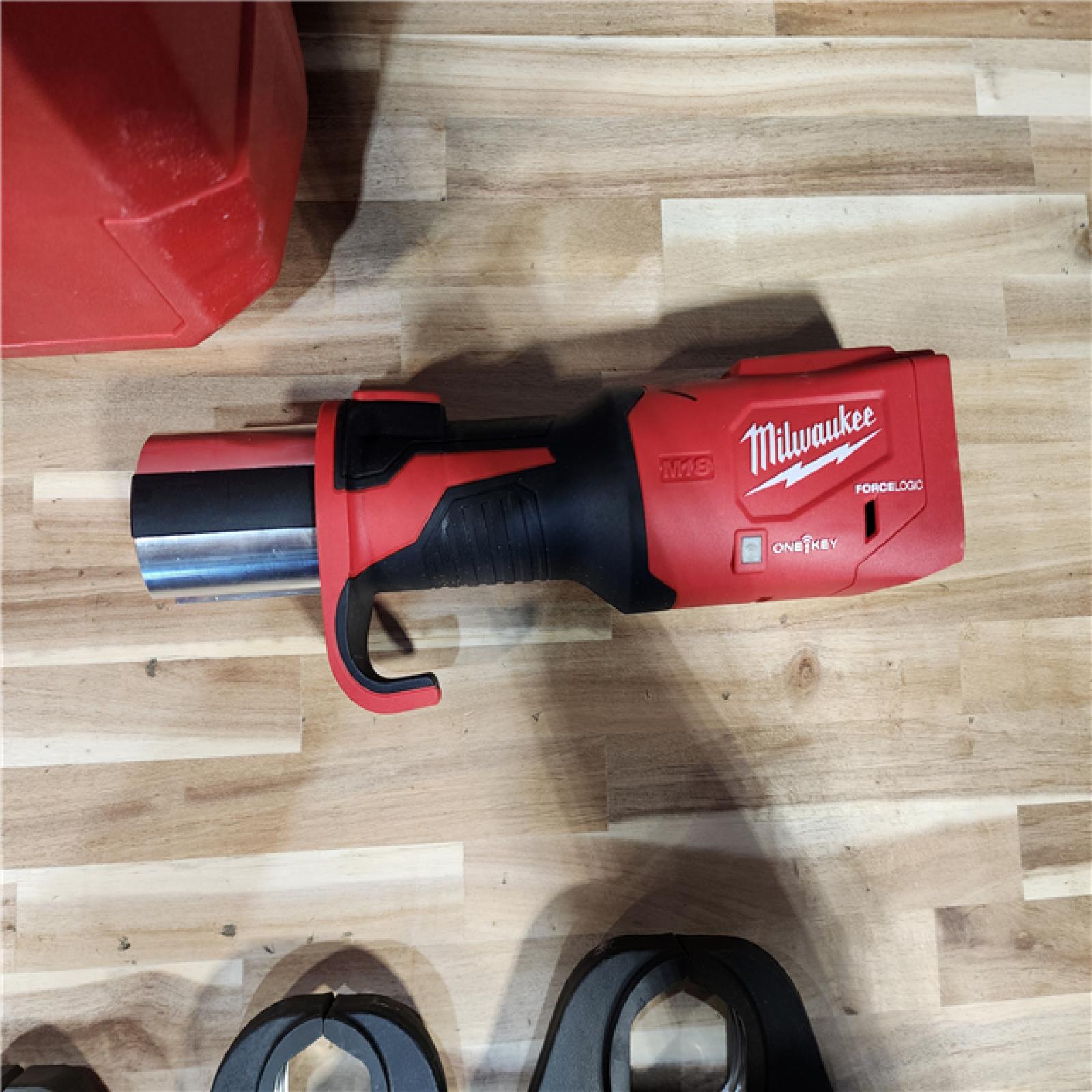 HOUSTON LOCATION - AS-IS Milwaukee M18 Force Logic ONE KEY Press Tool 1/2-2 Kit