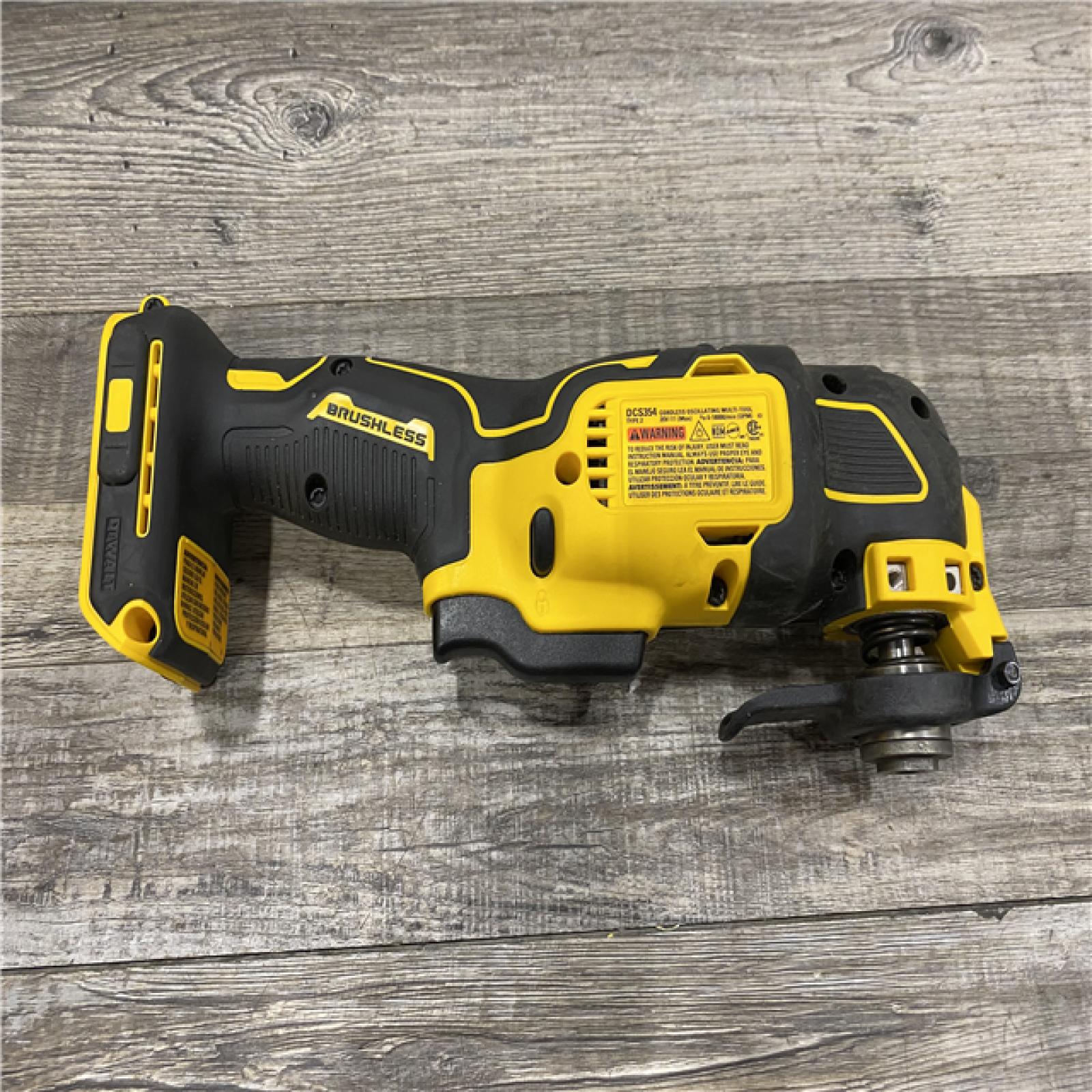 AS-IS DEWALT 20-Volt MAX Lithium-Ion Cordless Brushless Oscillating Tool Kit