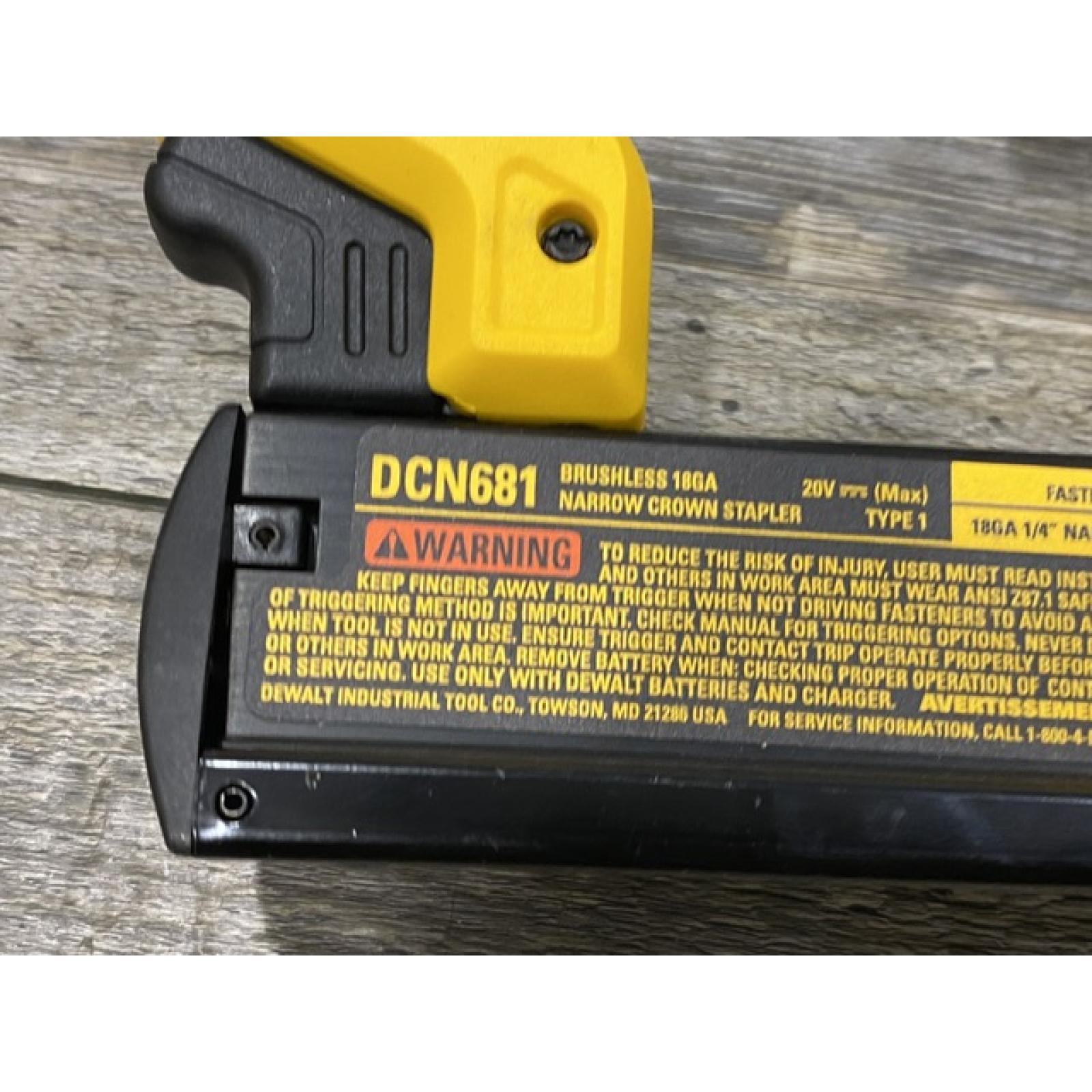 AS-IS DEWALT 20V MAX XR Lithium-Ion Cordless 18-Gauge Narrow Crown Stapler Kit