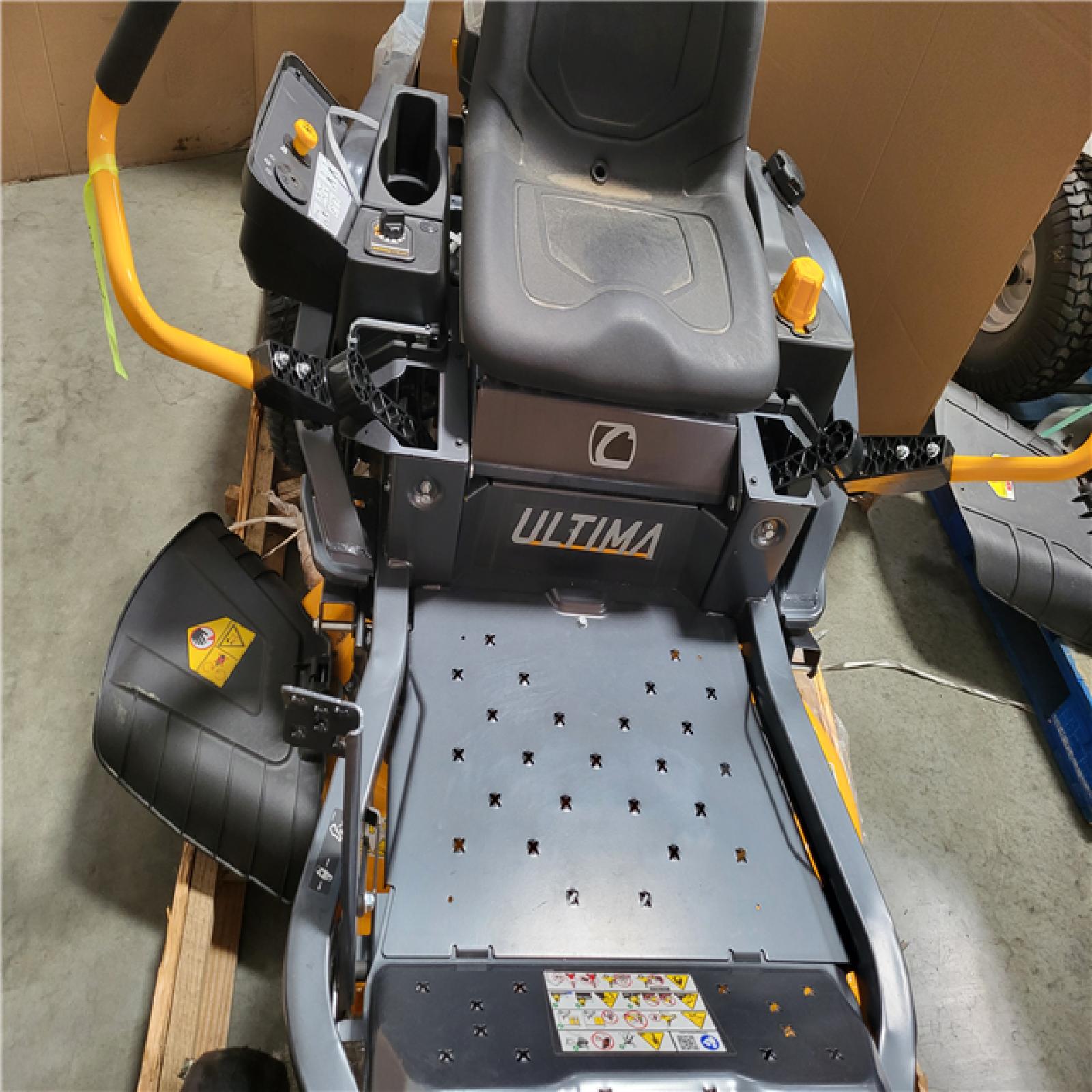CALIFORNIA AS-IS CUB CADET ZT1 42IP SITDOWN LAWNMOWER