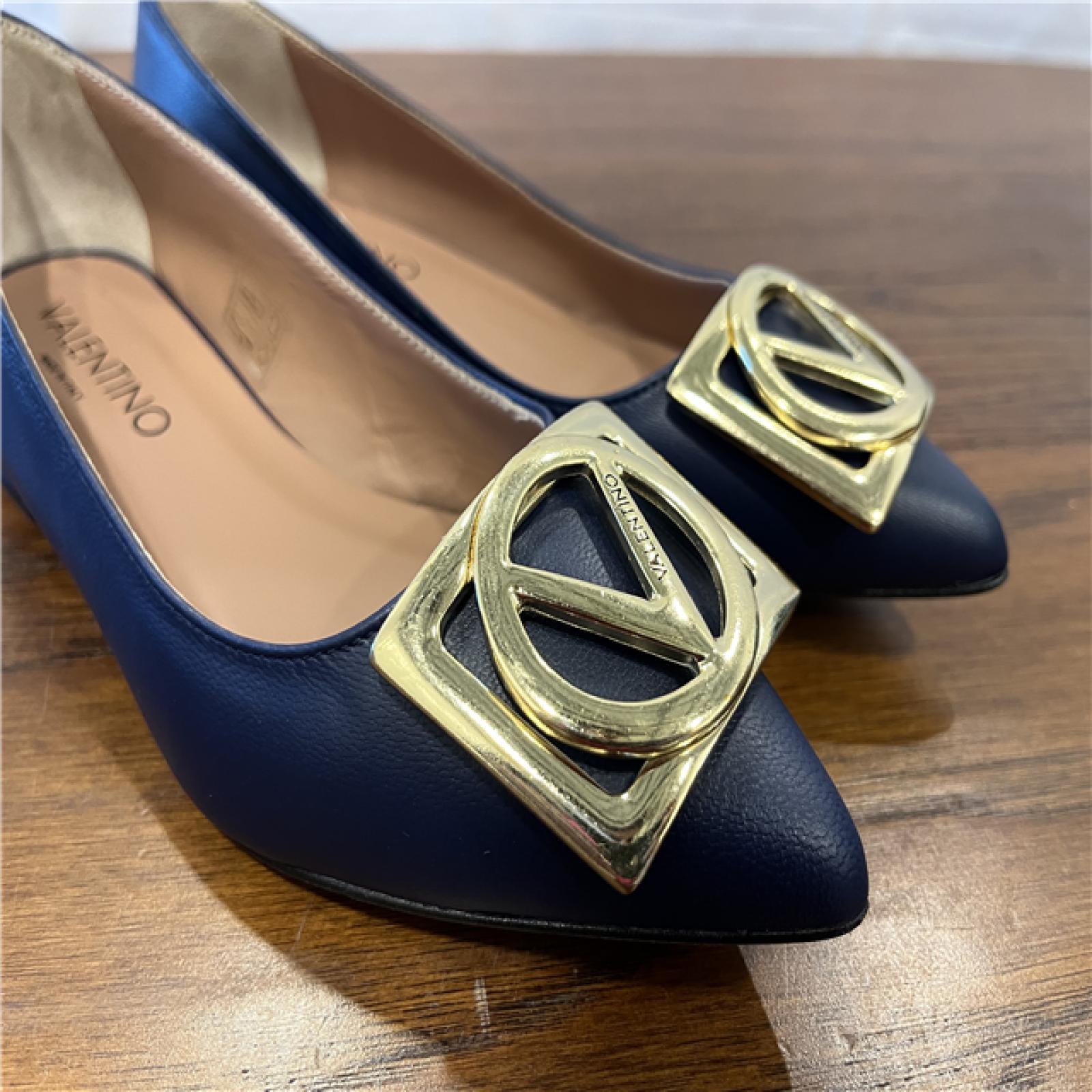 Valentino by Mario Valentino - Blue - SZ 6