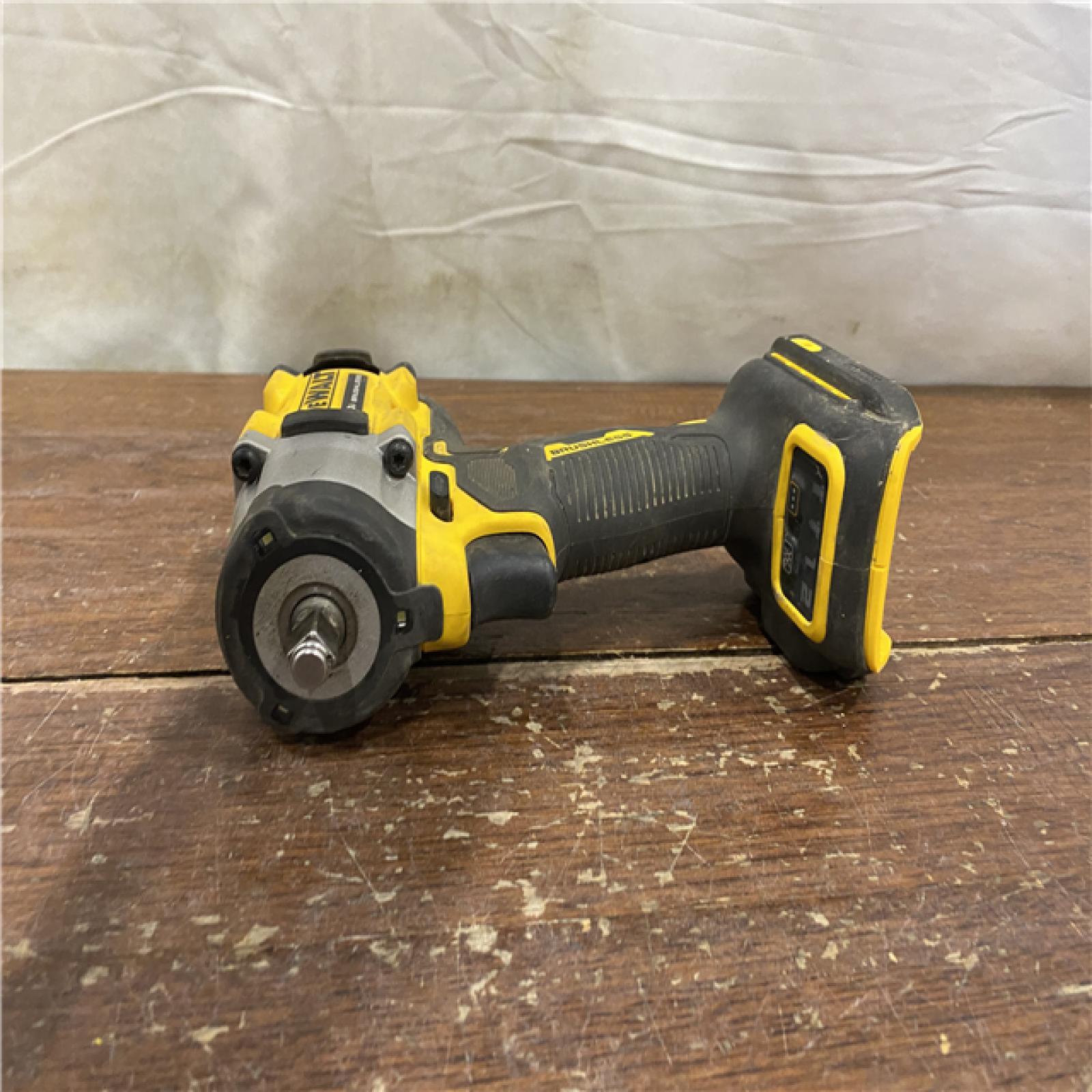 AS-IS DeWalt 20V MAX ATOMIC 3/8 in. Cordless Brushless Compact Impact Wrench Tool Only