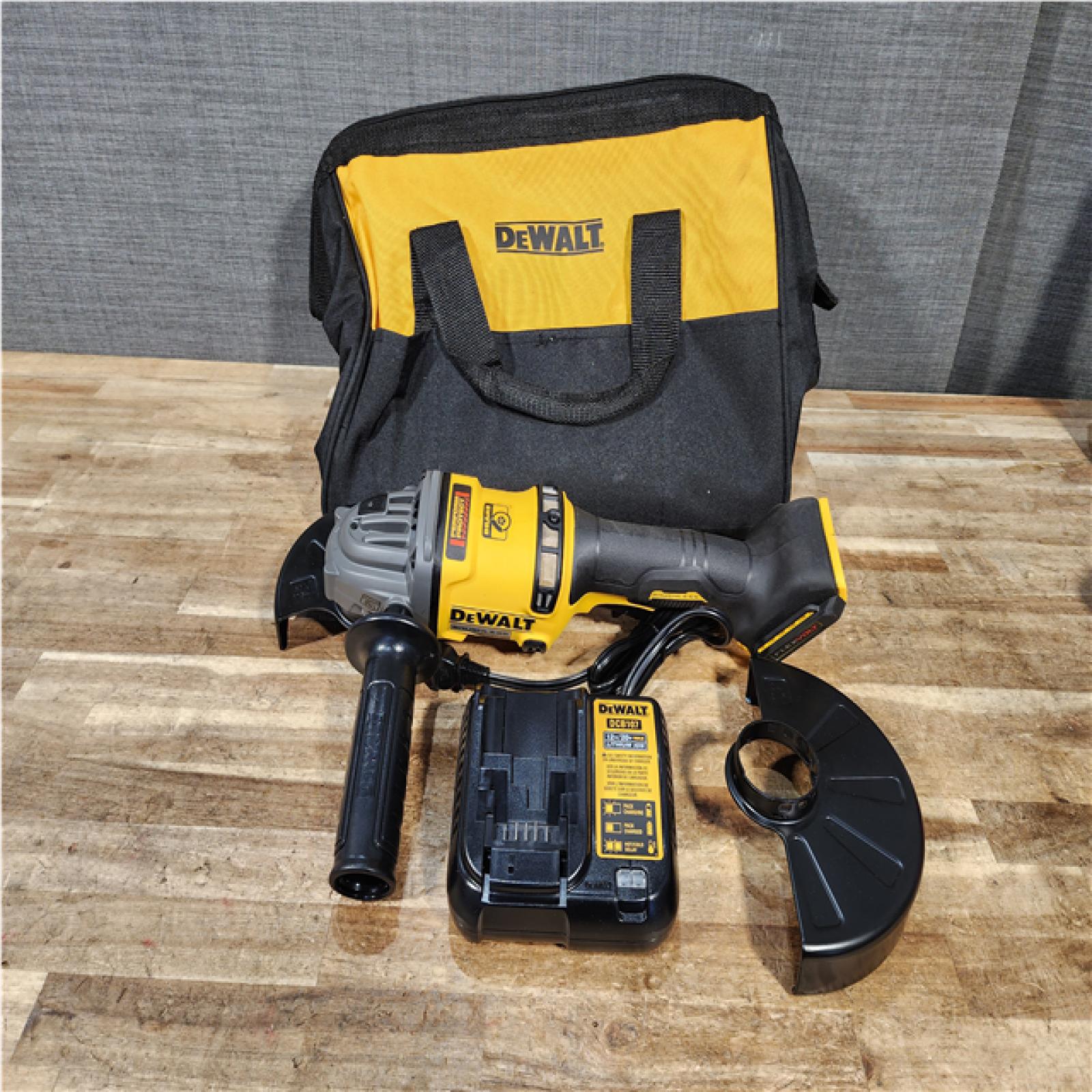 Houston Location AS-IS DeWalt Grinder with Charger