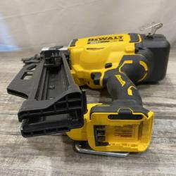 AS-IS DEWALT 20-Volt 21° Cordless Framing Nailer (Tool-Only)