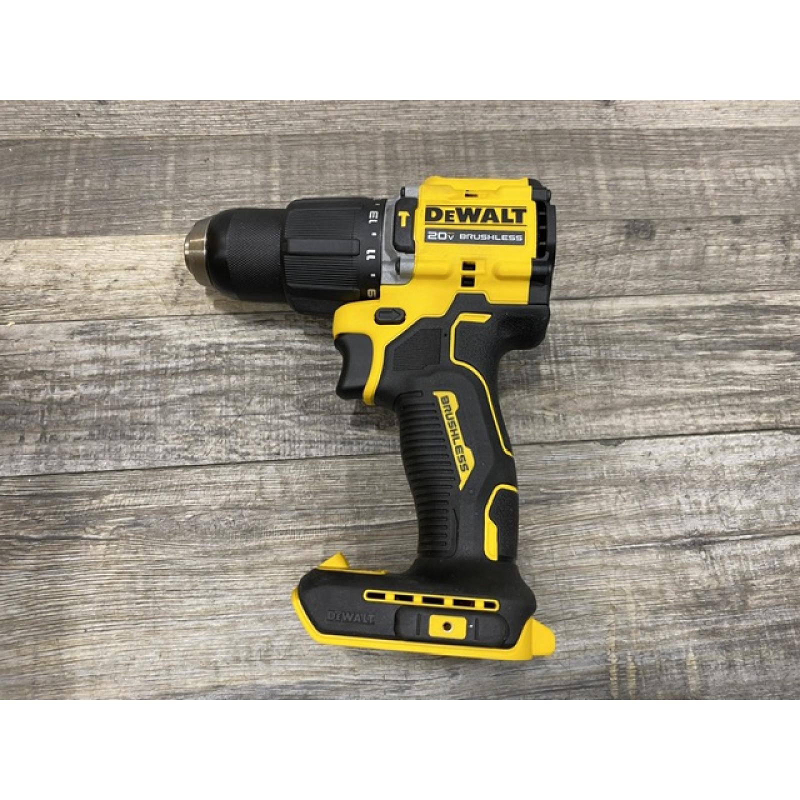AS-IS DEWALT ATOMIC 20V Lithium-Ion Cordless 1/2 in. Hammer Drill Kit