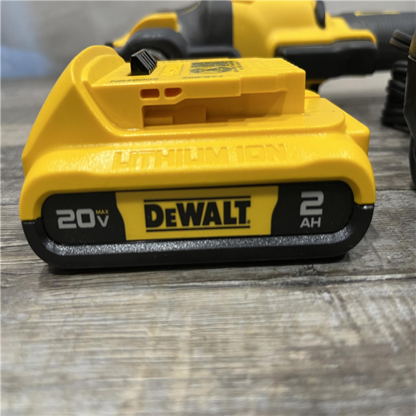 AS-IS DEWALT ATOMIC 20V MAX Cordless Brushless Oscillating Multi Tool Kit