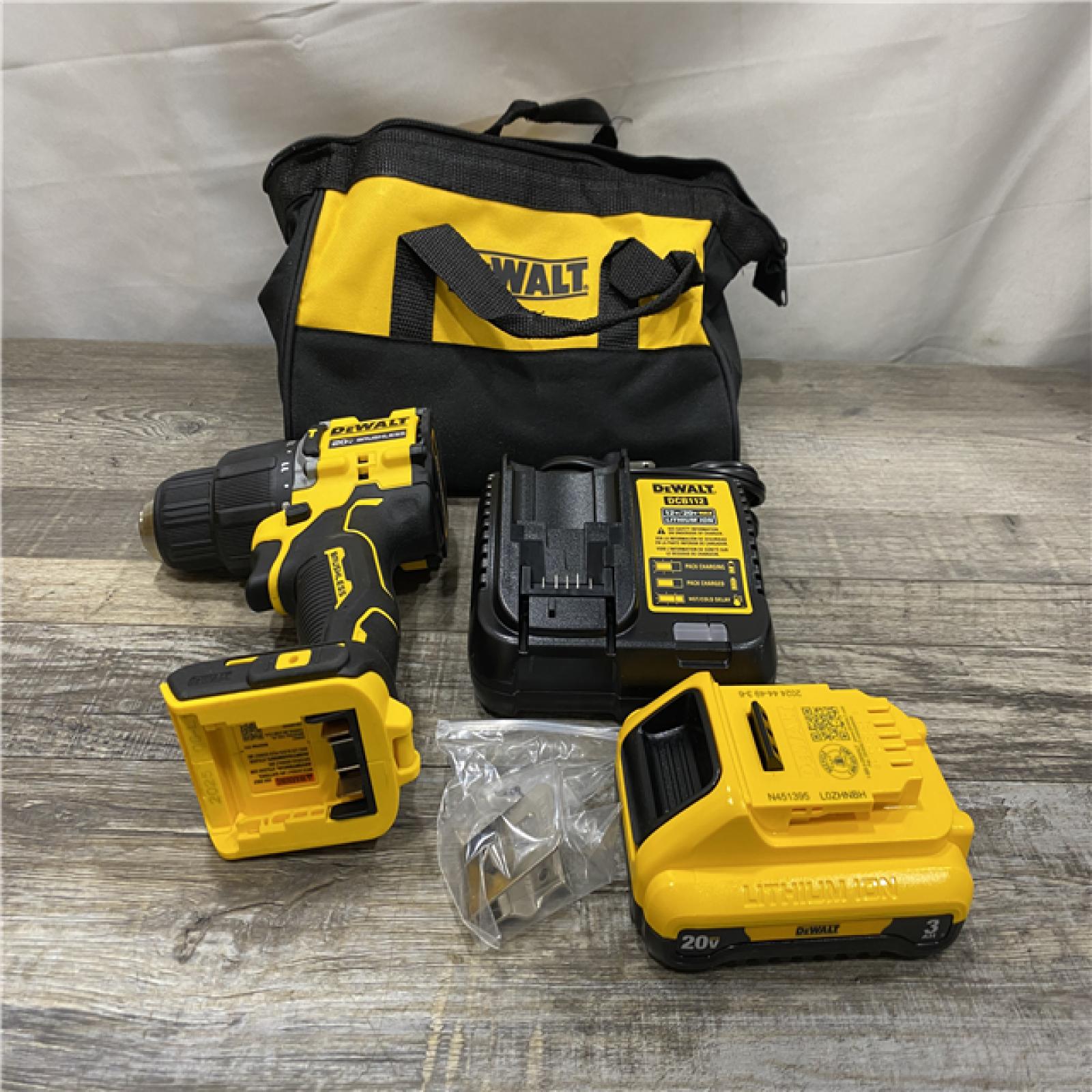 AS-IS DEWALT ATOMIC 20V Cordless 1/2 in. Compact Hammer Drill Kit