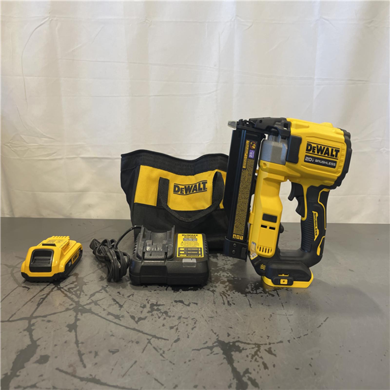 AS-IS- DEWALT ATOMIC 20V MAX Lithium Ion Cordless 23 Gauge Pin Nailer Kit