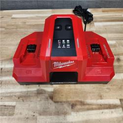 HOUSTON LOCATION - AS-IS (APPEARS LIKE NEW) Milwaukee M18 18V Dual Bay Simultaneous Super Charger