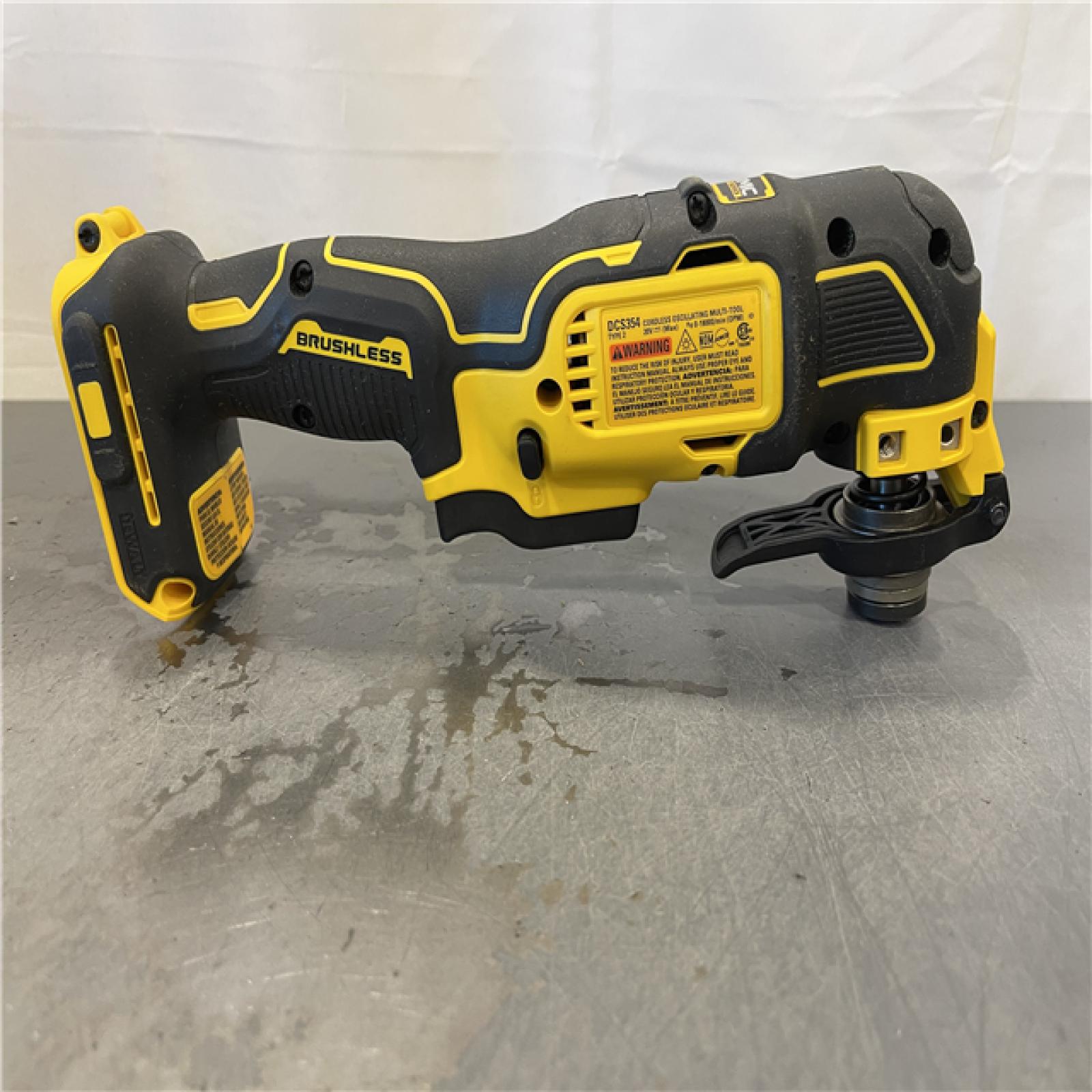 AS-IS - DEWALT ATOMIC 20V MAX Cordless Brushless Oscillating Multi Tool