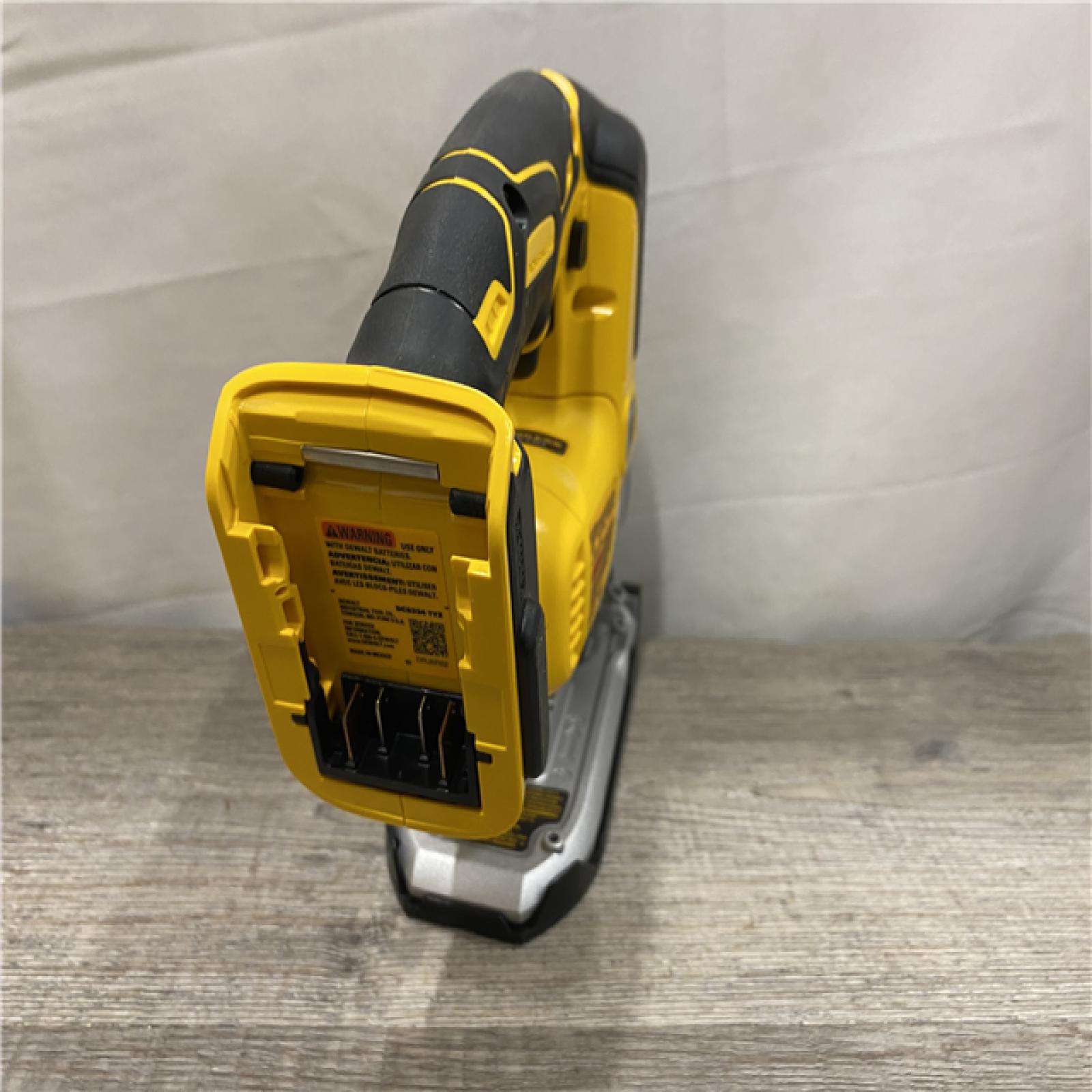 AS-IS DEWALT 20V MAX XR Cordless Brushless Jigsaw (Tool Only)