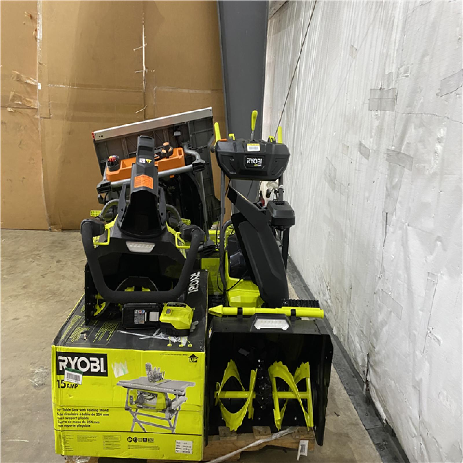 Houston Location AS IS - Tool Pallet