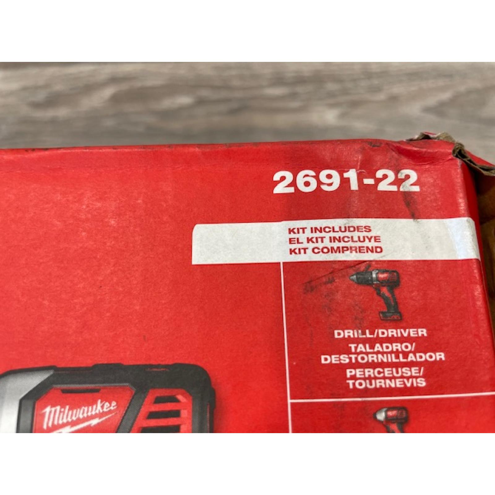 NEW - Milwaukee 18V Lithium-Ion Cordless Drill Driver/Impact Driver Combo Kit