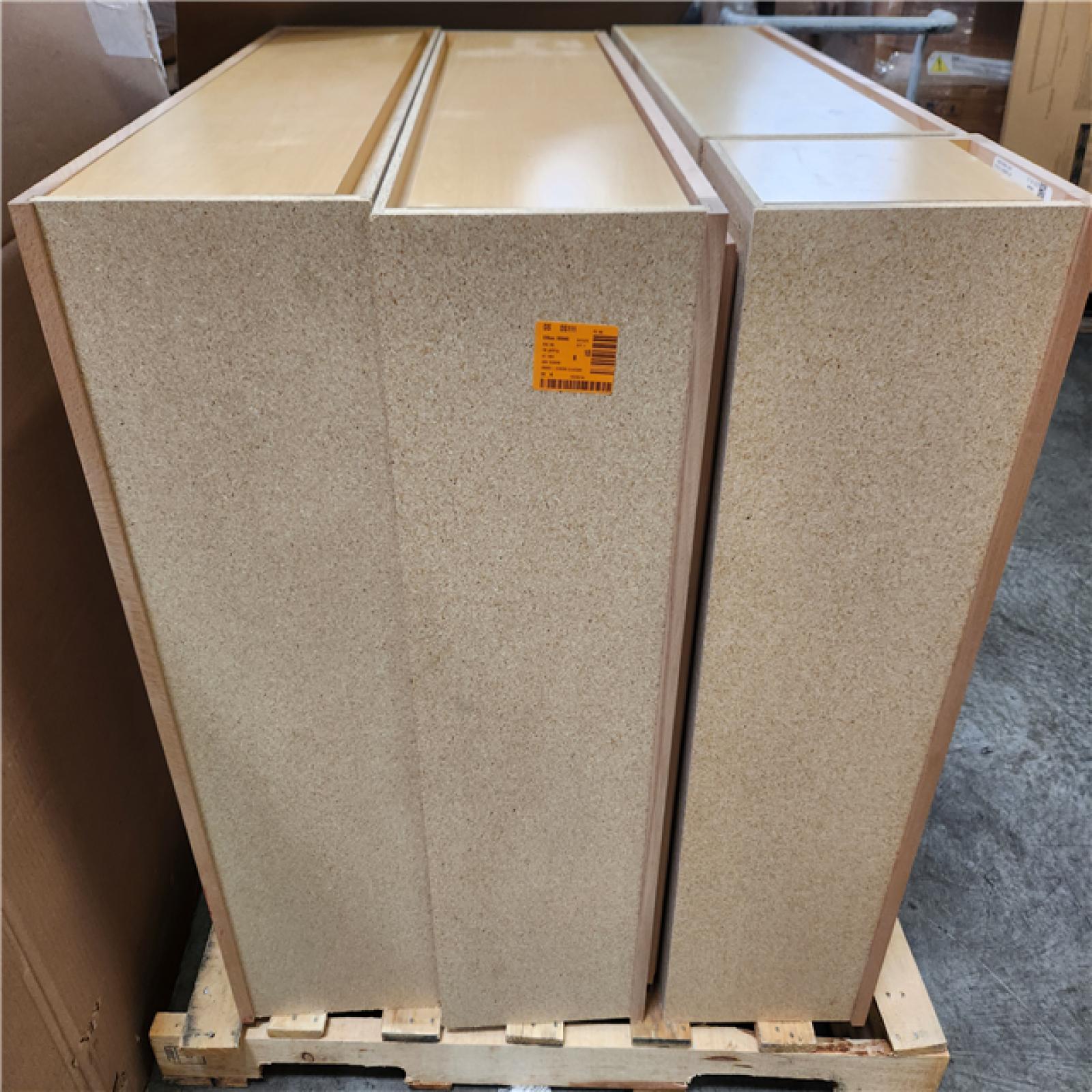 Phoenix AS-IS Mixed Hampton Bay Assembled Kitchen Cabinet Pallet (4-Cabinets)