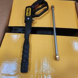 Phoenix NEW DEWALT 3400 PSI 2.5 GPM Gas Cold Water Pressure Washer with DeWalt 210 Engine