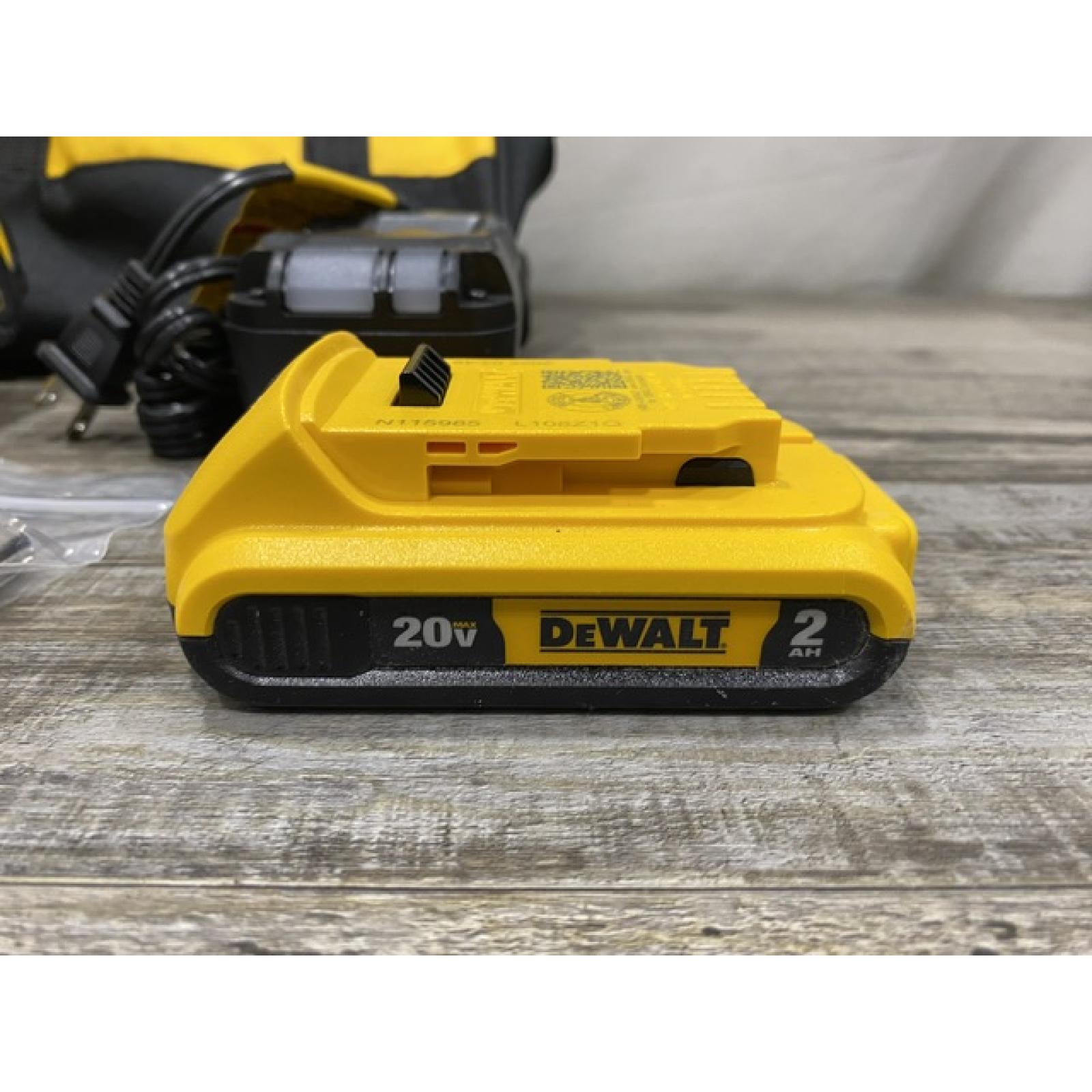 AS-IS DEWALT ATOMIC 20V MAX Lithium Ion Cordless 23 Gauge Pin Nailer Kit