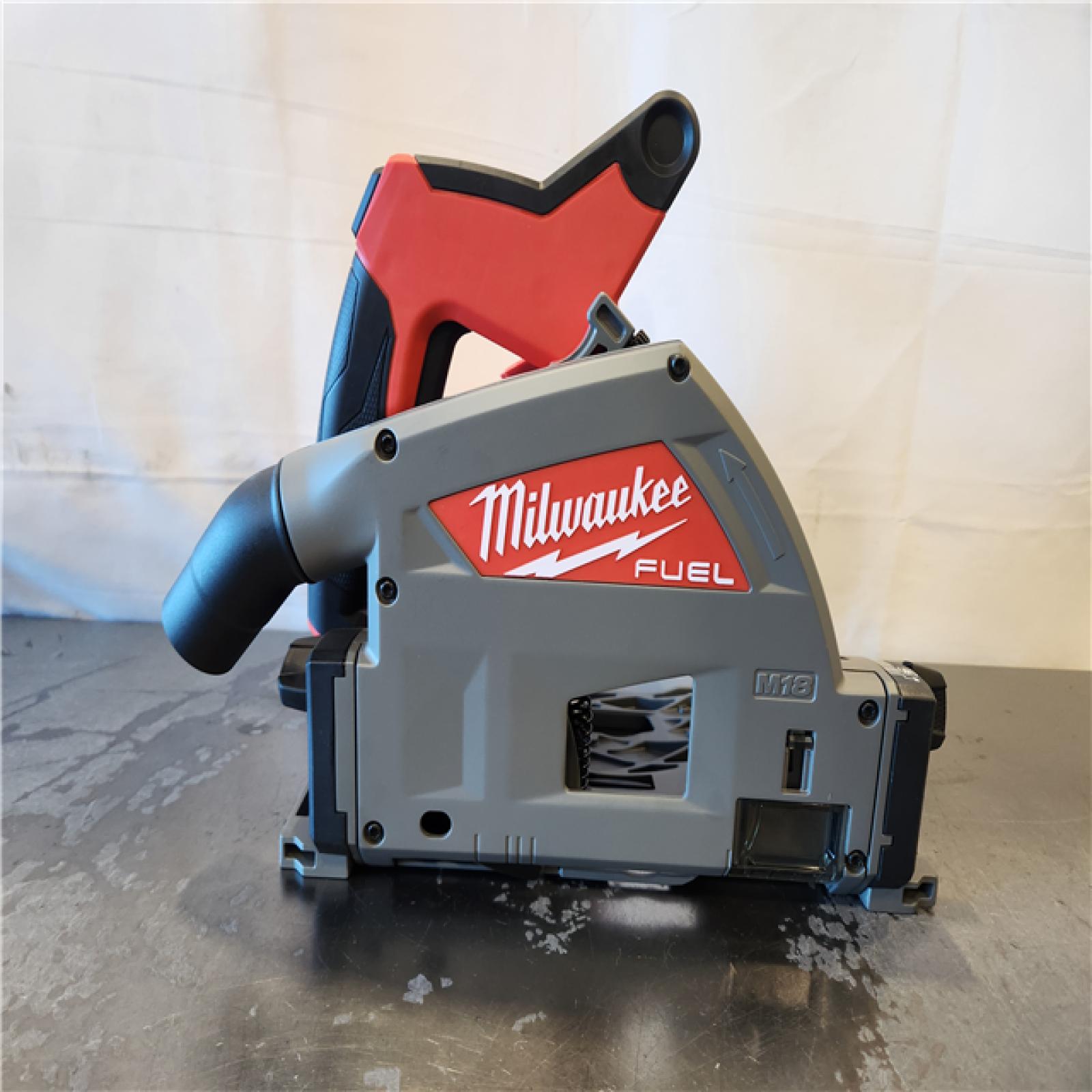 AS-IS- NEW Milwaukee M18 FUEL 18-Volt Lithium-Ion Brushless Cordless 6-1/2 in. Plunge Track Saw PACKOUT Kit with One 6.0 Ah Battery