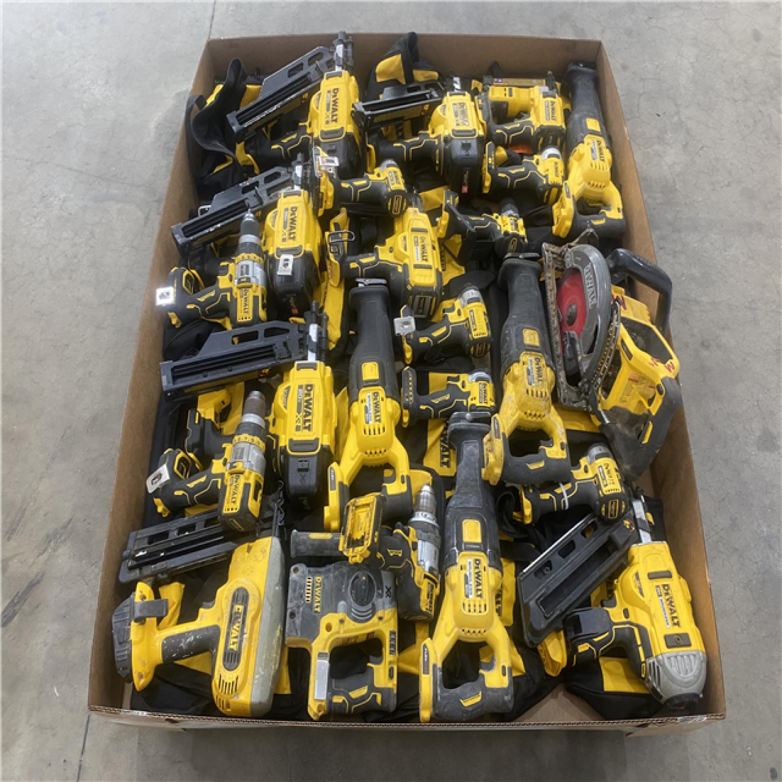 Houston Location AS IS - Tool Pallet