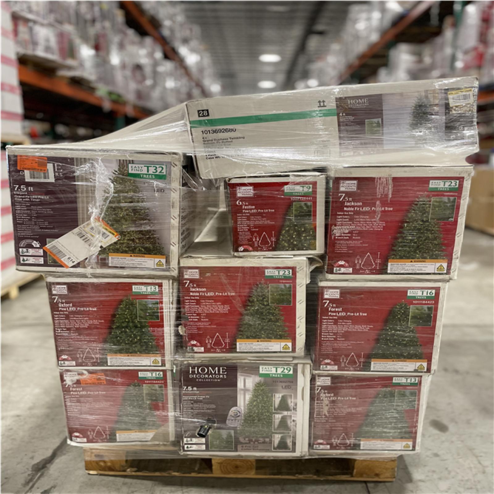 DALLAS LOCATION- AS-IS ASSORTED CHRISTMAS TREES PALLET